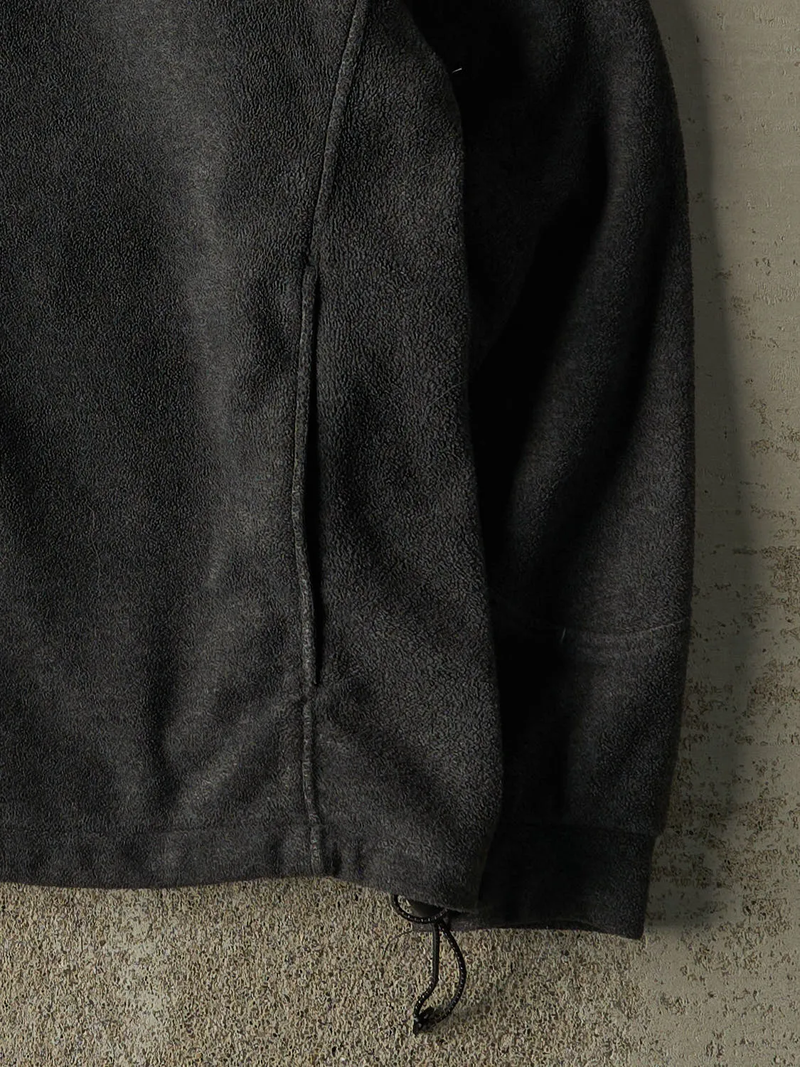 Vintage Y2K Charcoal Grey Columbia Zip Up Fleece (L/XL) sold by Rebalance Vintage product image thumbnail 3