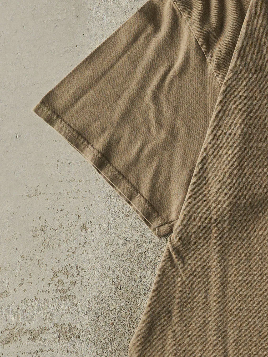 Vintage Y2K Beige Alaska Tee (XL) sold by Rebalance Vintage product image thumbnail 3