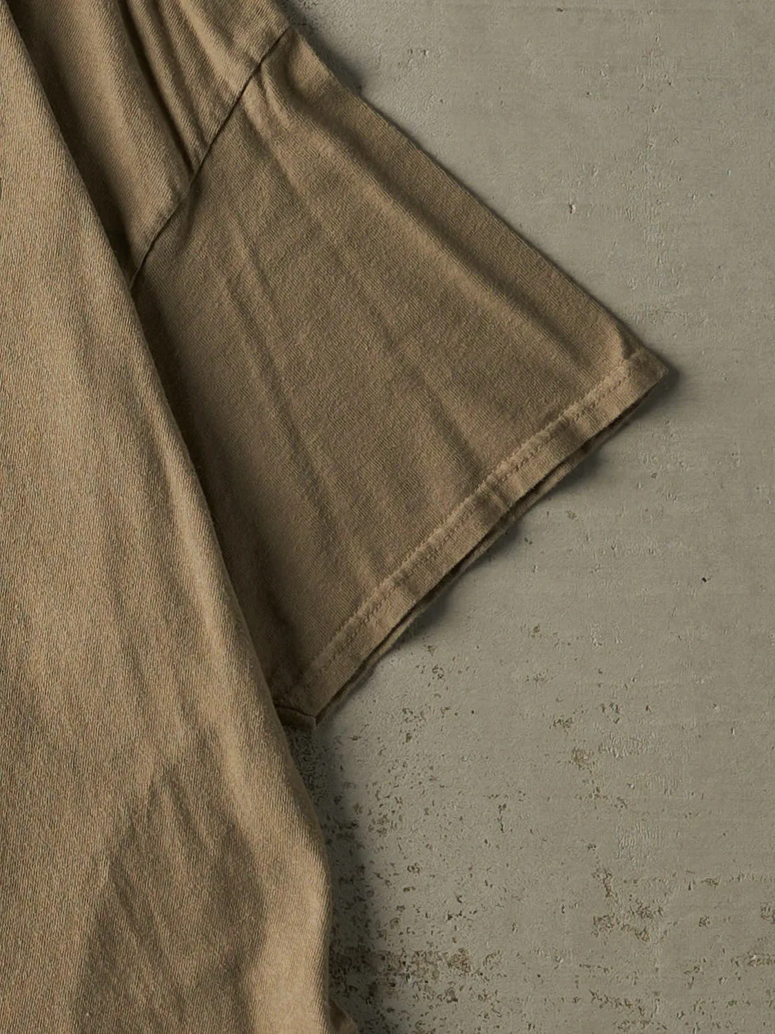 Vintage Y2K Beige Alaska Tee (XL) sold by Rebalance Vintage product image thumbnail 4