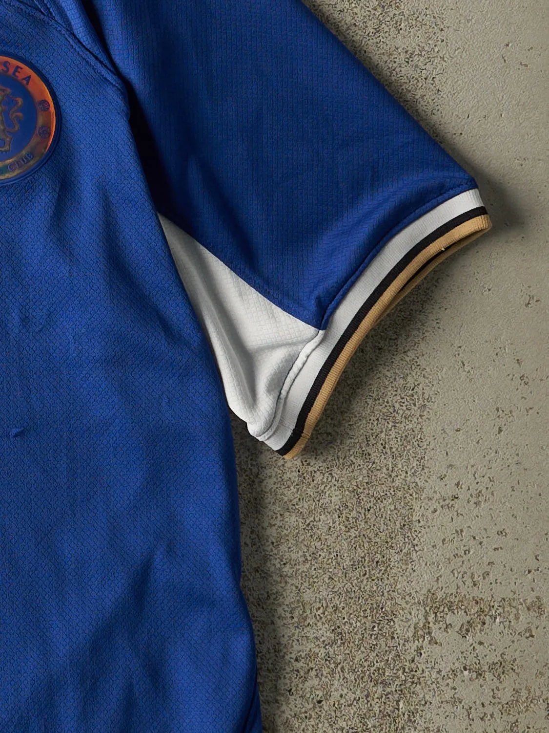 Vintage Y2K Blue Nike Chelsea Soccer Jersey (S/M) sold by Rebalance Vintage product image thumbnail 4