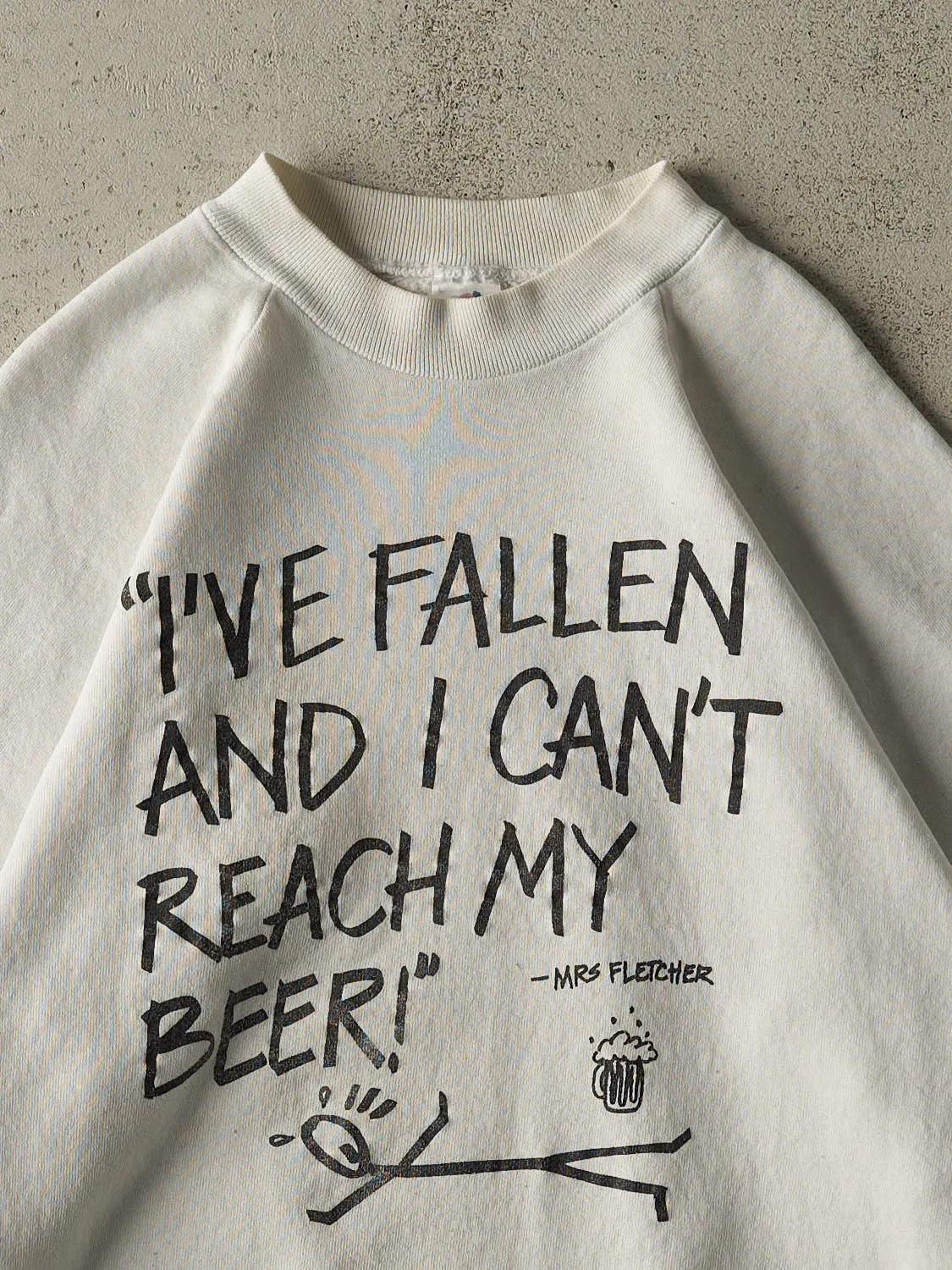 Vintage 80s White "I've Fallen and I Can't Reach My Beer" Slogan Crewneck (M) sold by Rebalance Vintage product image thumbnail 2