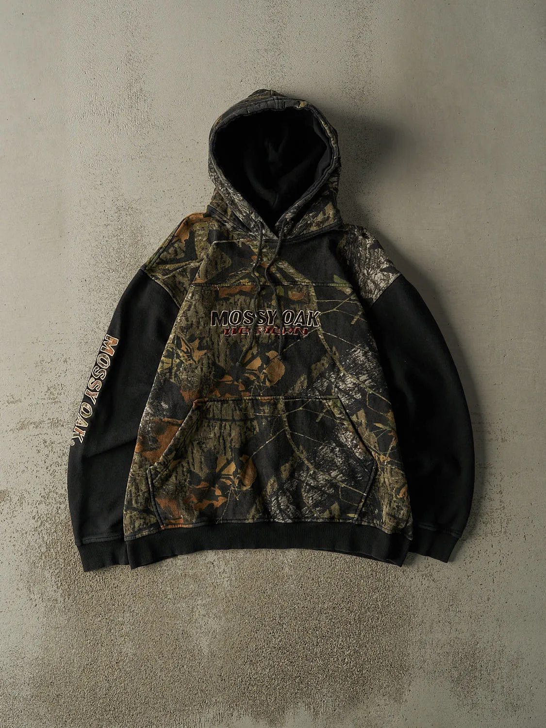 Vintage 90s Camo & Black Mossy Oak Embroidered Hoodie (M/L) sold by Rebalance Vintage