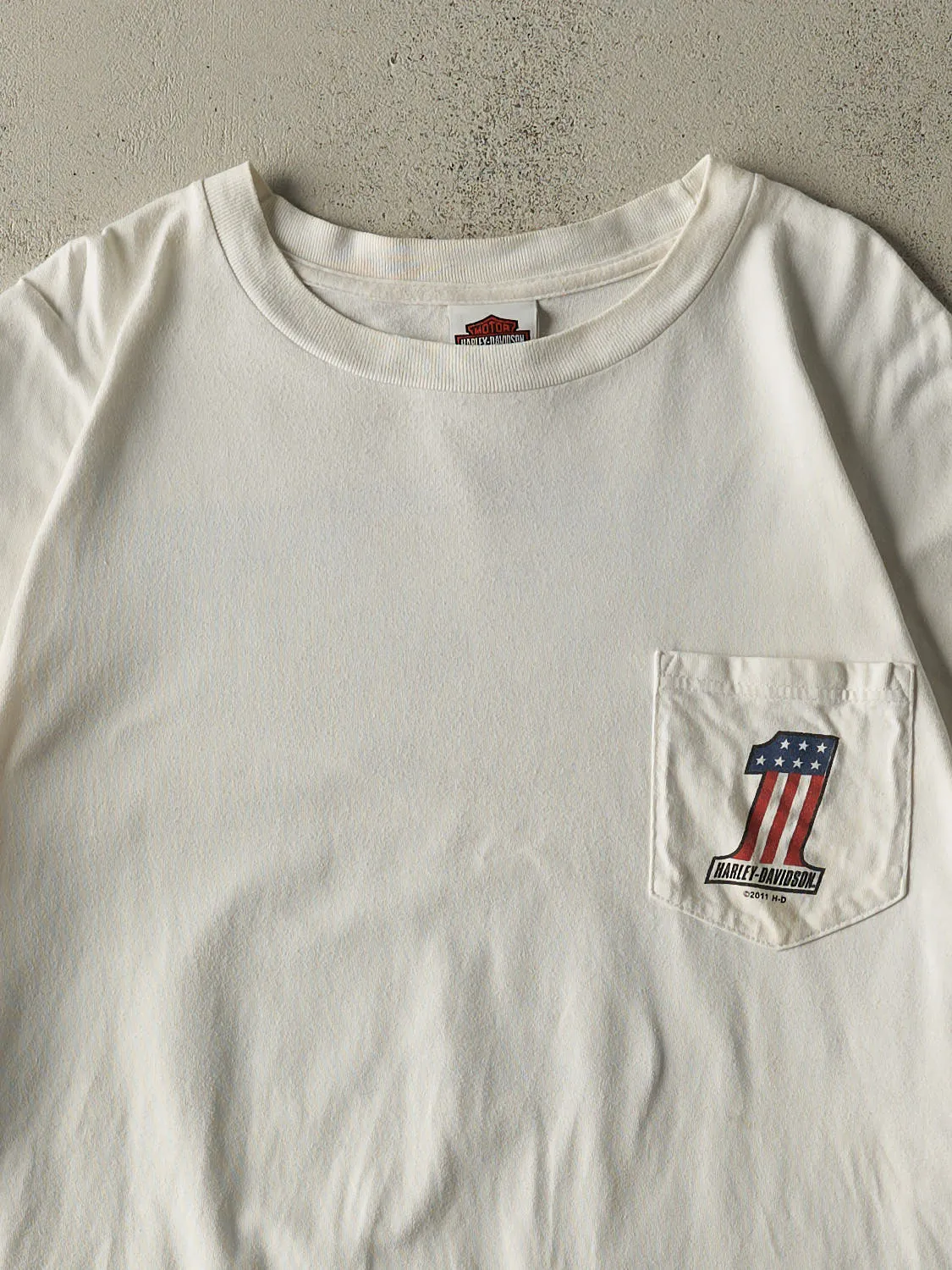 Vintage 11' White Harley Davidson Seattle Washington Pocket Tee (XXL) sold by Rebalance Vintage product image thumbnail 3