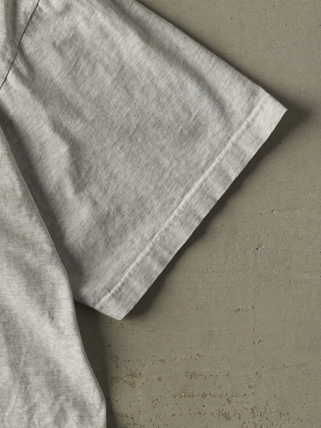 Vintage 98' Heather Grey Harley Davidson Tee (XL/XXL) sold by Rebalance Vintage product image thumbnail 4