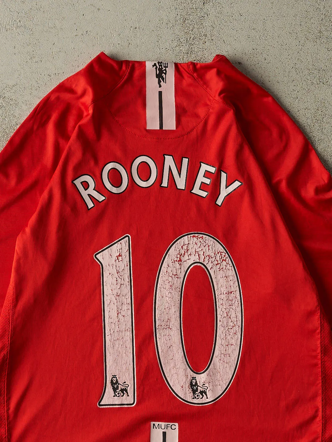 Vintage Y2K Red Manchester United Wayne Rooney Jersey (M/L) sold by Rebalance Vintage product image thumbnail 4