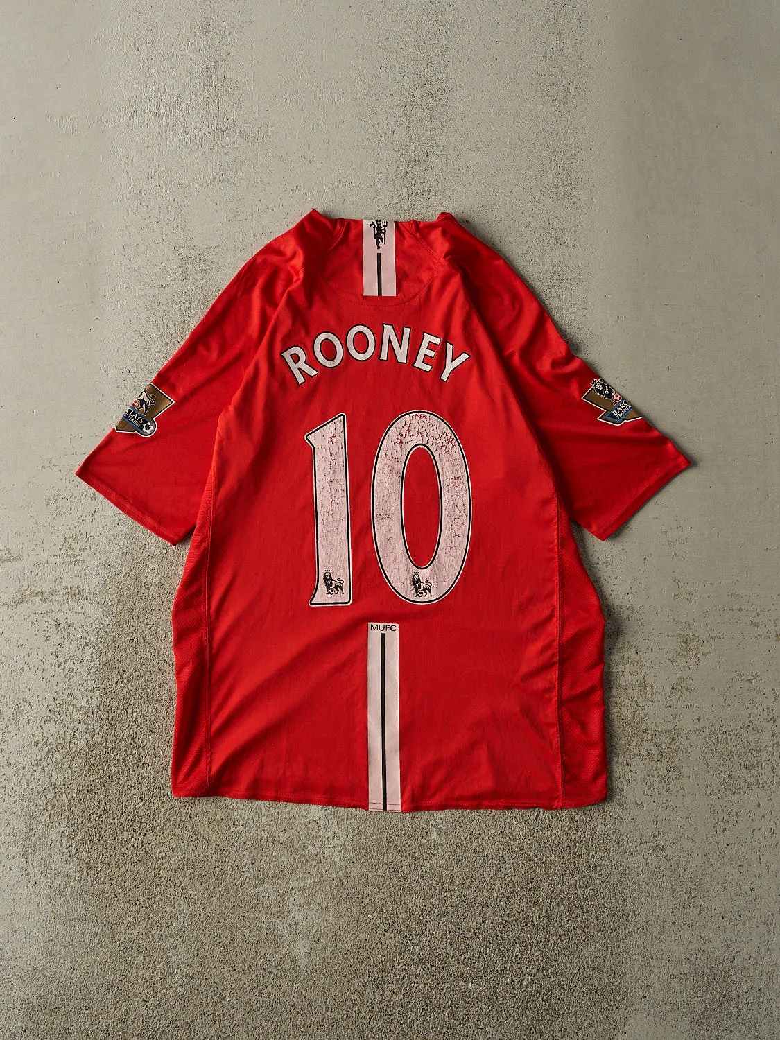Vintage Y2K Red Manchester United Wayne Rooney Jersey (M/L) sold by Rebalance Vintage product image thumbnail 2