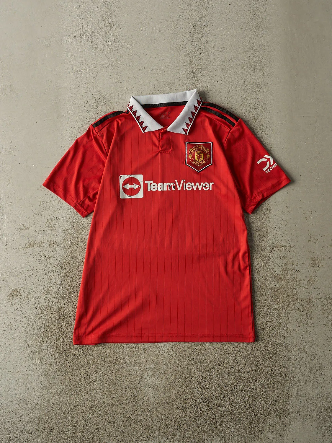 Vintage Y2K Red Manchester United Cristiano Ronoldo Jersey (M) sold by Rebalance Vintage