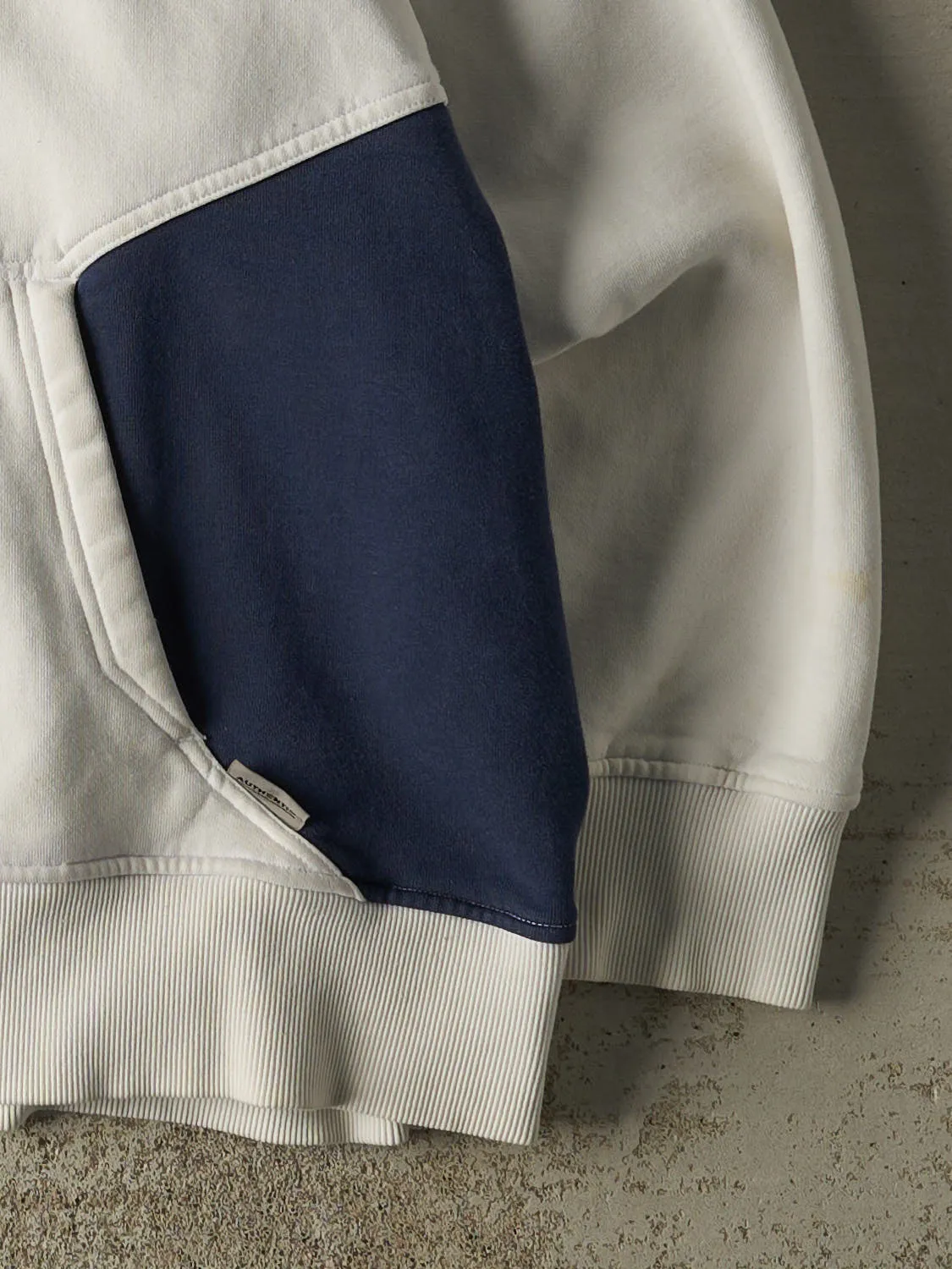 Vintage Y2K White & Navy Penn State University Nike Embroidered Hoodie (XXL) sold by Rebalance Vintage product image thumbnail 3