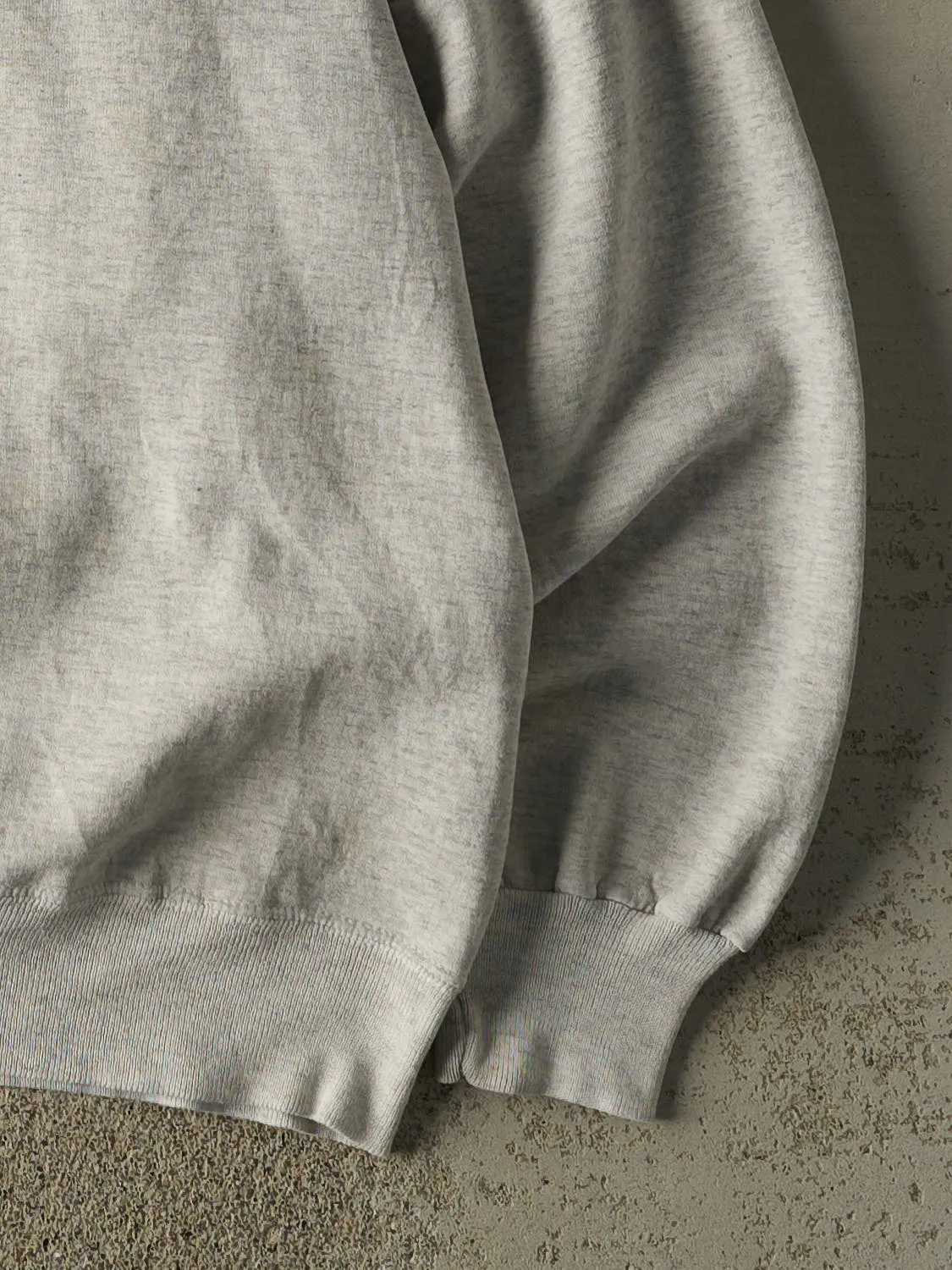 Vintage 90s Heather Grey Ohio State Buckeyes Embroidered Crewneck (XL/XXL) sold by Rebalance Vintage product image thumbnail 4