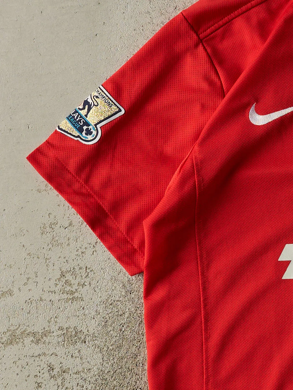 Vintage Y2K Red Manchester United Soccer Jersey (M/L) sold by Rebalance Vintage product image thumbnail 3