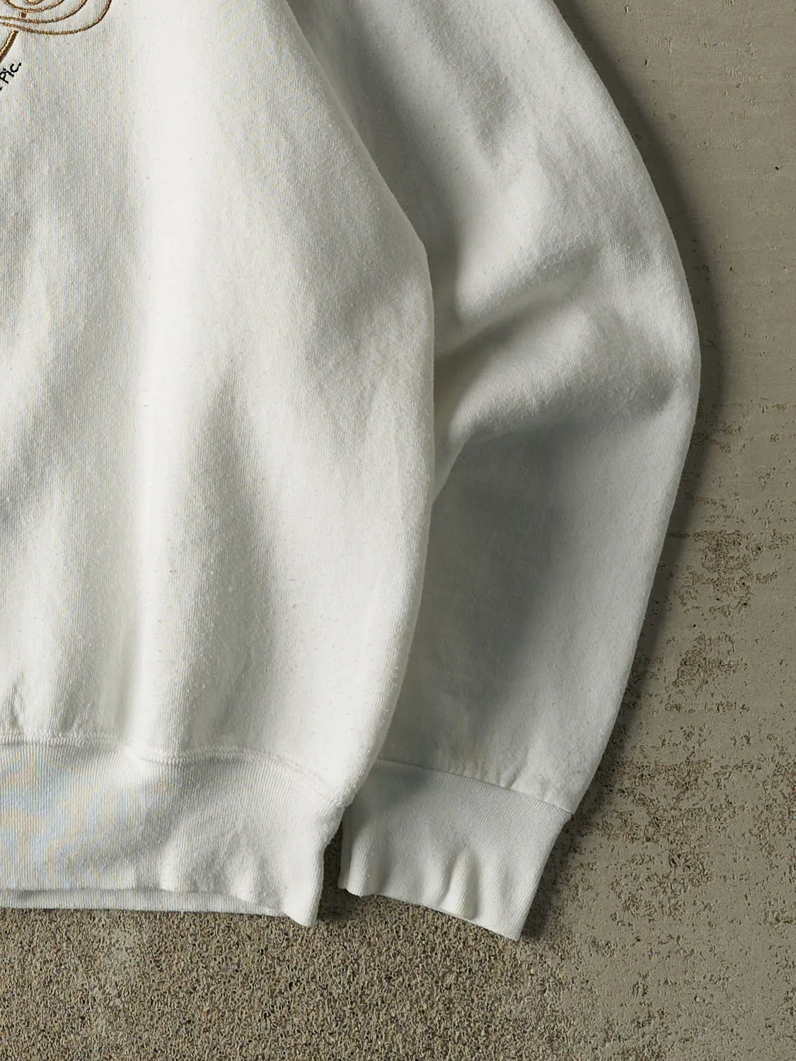 Vintage 95' White Cheers "Meet Me In Boston" Crewneck (L/XL) sold by Rebalance Vintage product image thumbnail 4