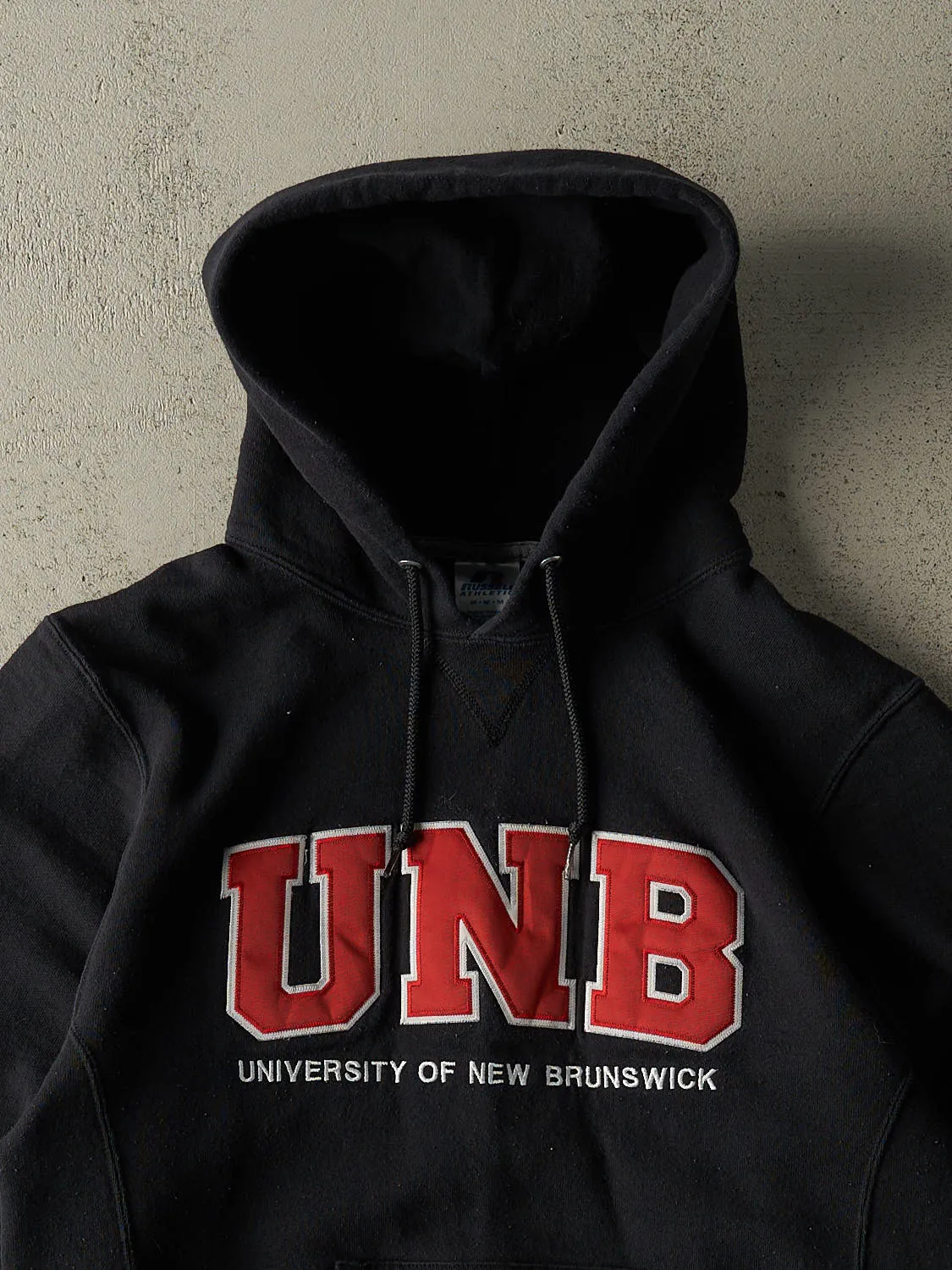 Vintage Y2K Black Russell Athletic University of New Brunswick Hoodie (M) sold by Rebalance Vintage product image thumbnail 2