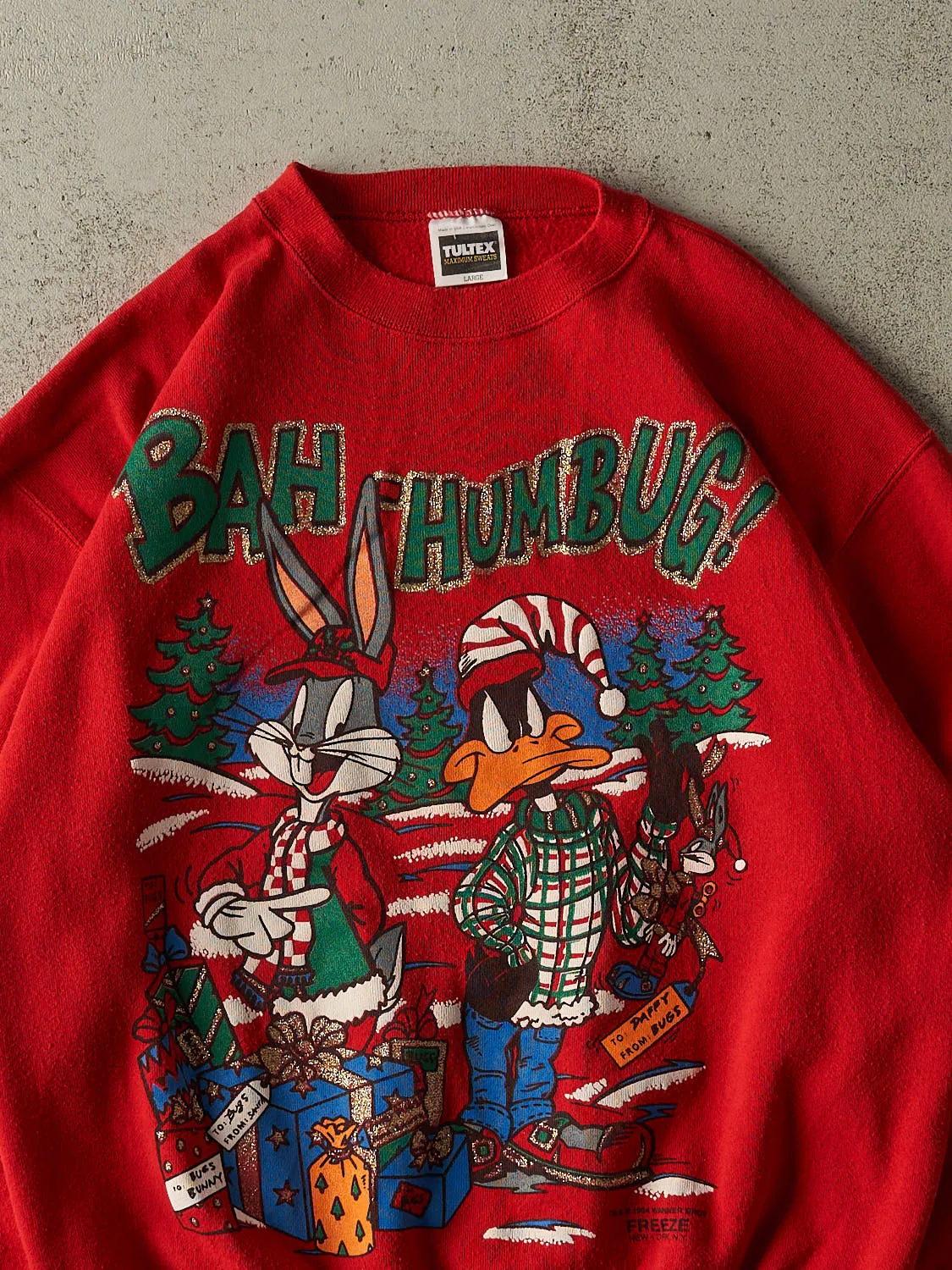 Vintage 94' Red Looney Tunes "Bah Humbug" Crewneck (M/L) sold by Rebalance Vintage product image thumbnail 2