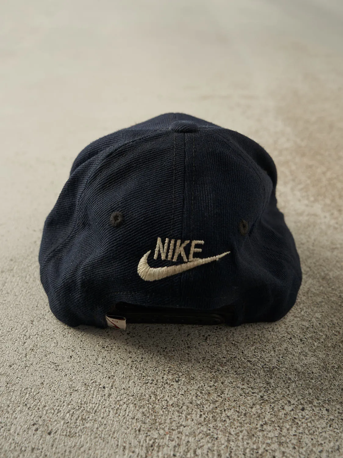 Vintage 99' Faded Black Nike Embroidered Snapback (O/S) sold by Rebalance Vintage product image thumbnail 4