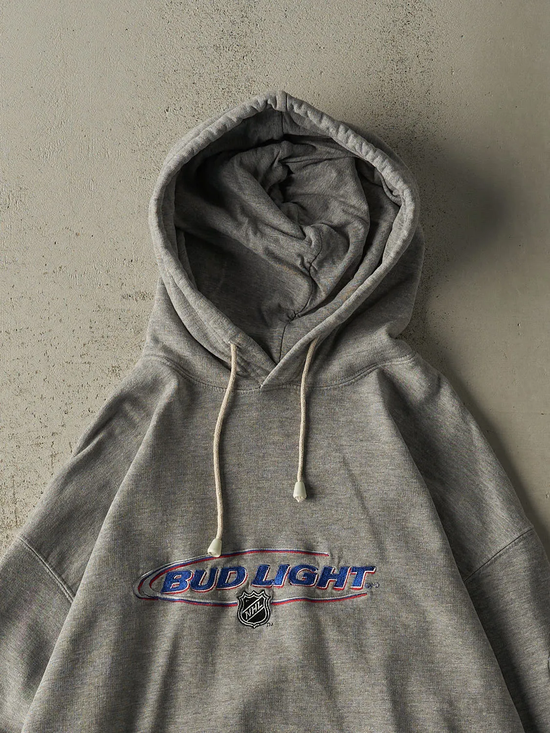 Vintage 90s Grey Bud Light NHL Embroidered Hoodie (L/XL) sold by Rebalance Vintage product image thumbnail 2