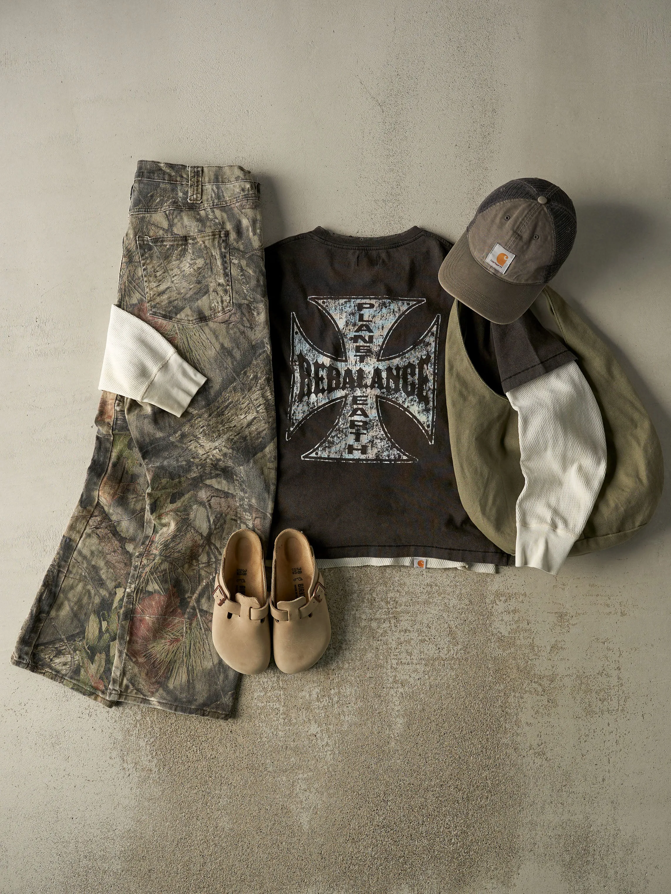 Vintage 90s Camo Mossy Oak Pants (36x31) sold by Rebalance Vintage product image thumbnail 2