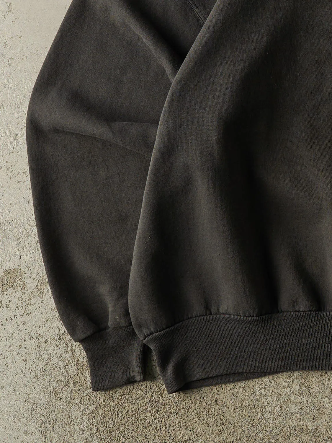 Vintage 90s Charcoal Grey Garth Brooks World Tour Embroidered Crewneck (L/XL) sold by Rebalance Vintage product image thumbnail 3