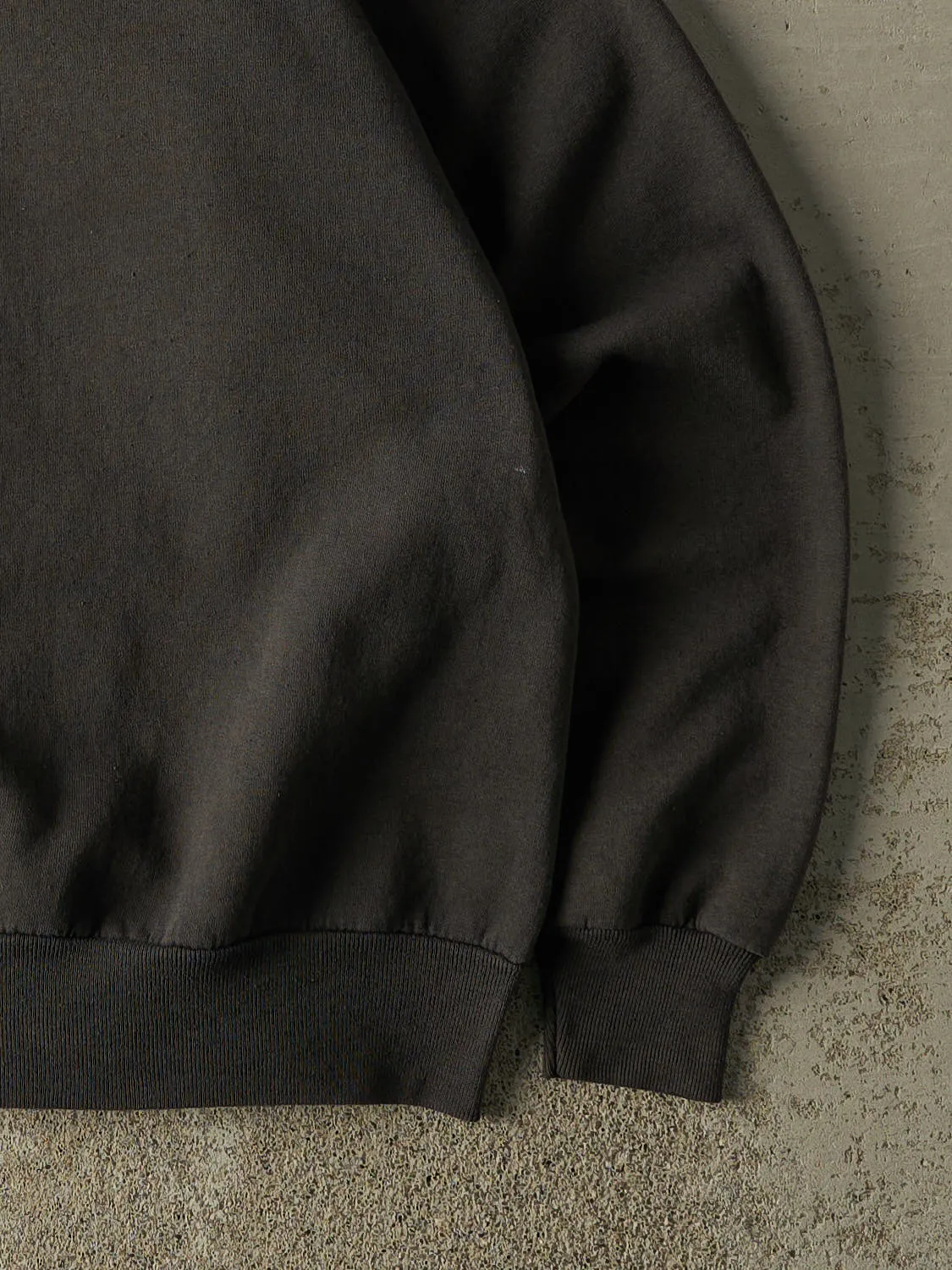 Vintage 90s Charcoal Grey Garth Brooks World Tour Embroidered Crewneck (L/XL) sold by Rebalance Vintage product image thumbnail 4