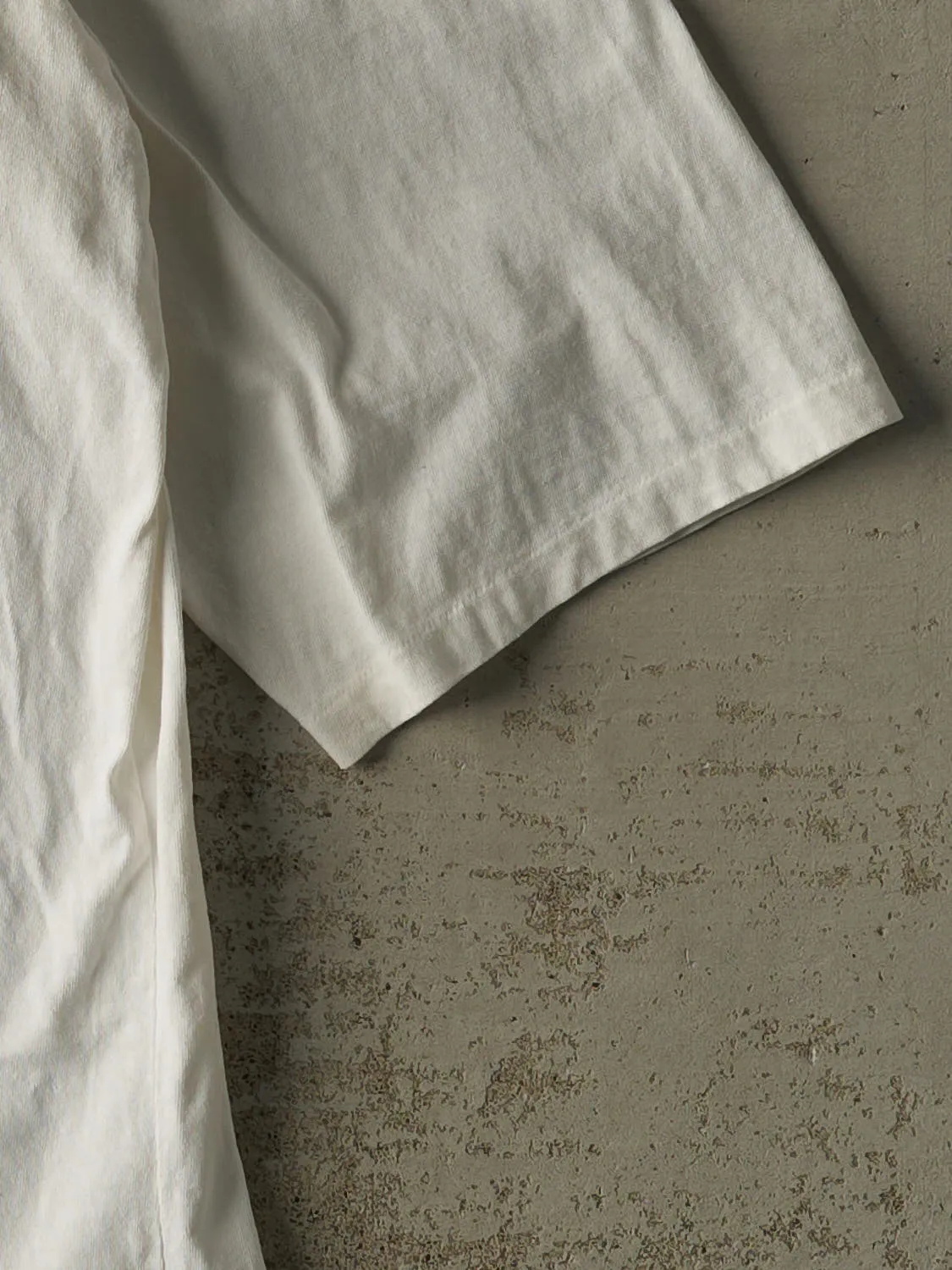 Vintage 80s White & Purple Minnesota Vikings Tee (XL/XXL) sold by Rebalance Vintage product image thumbnail 4