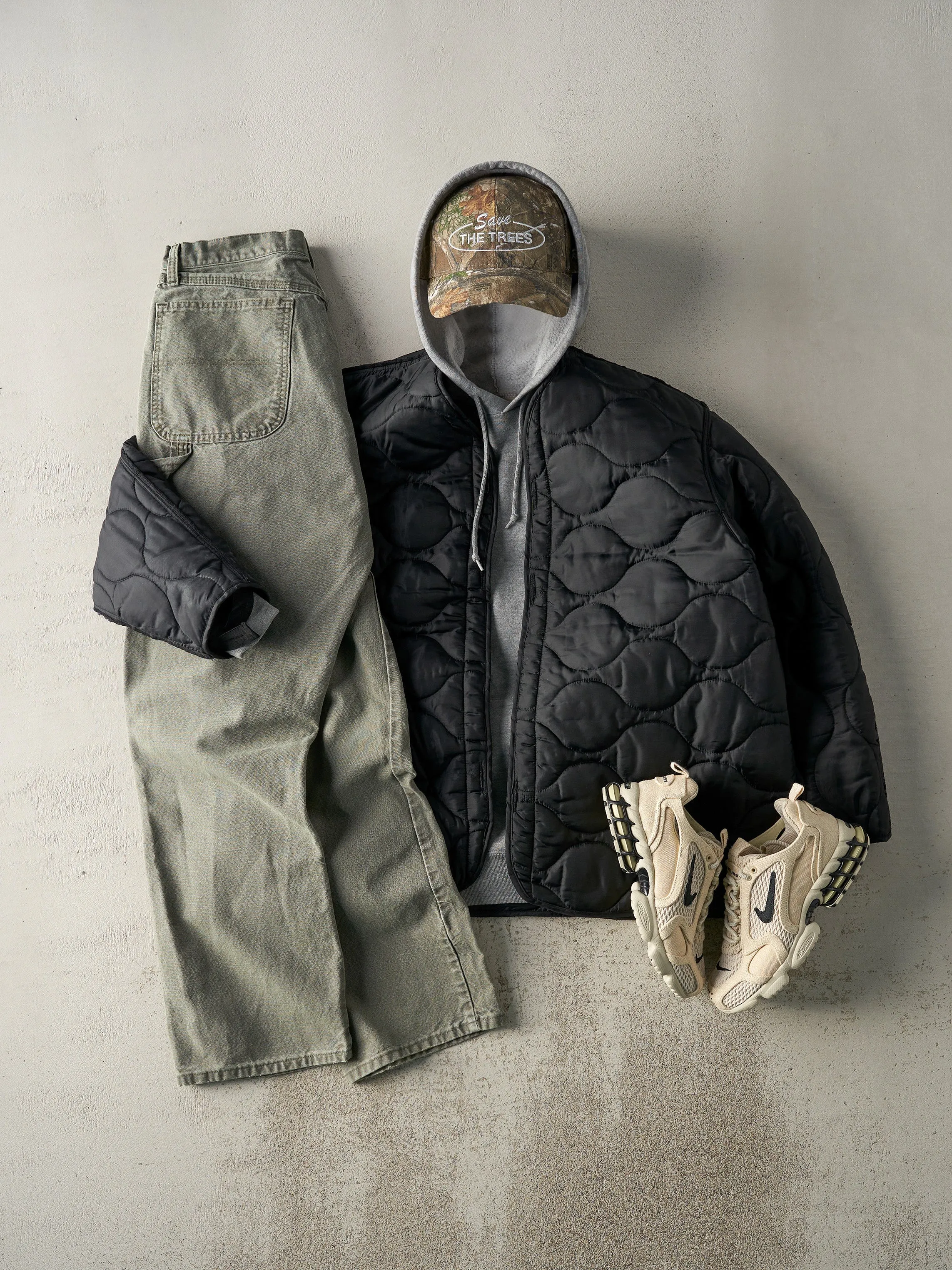 Vintage 90s Black Army Liner Jacket (L) sold by Rebalance Vintage product image thumbnail 2