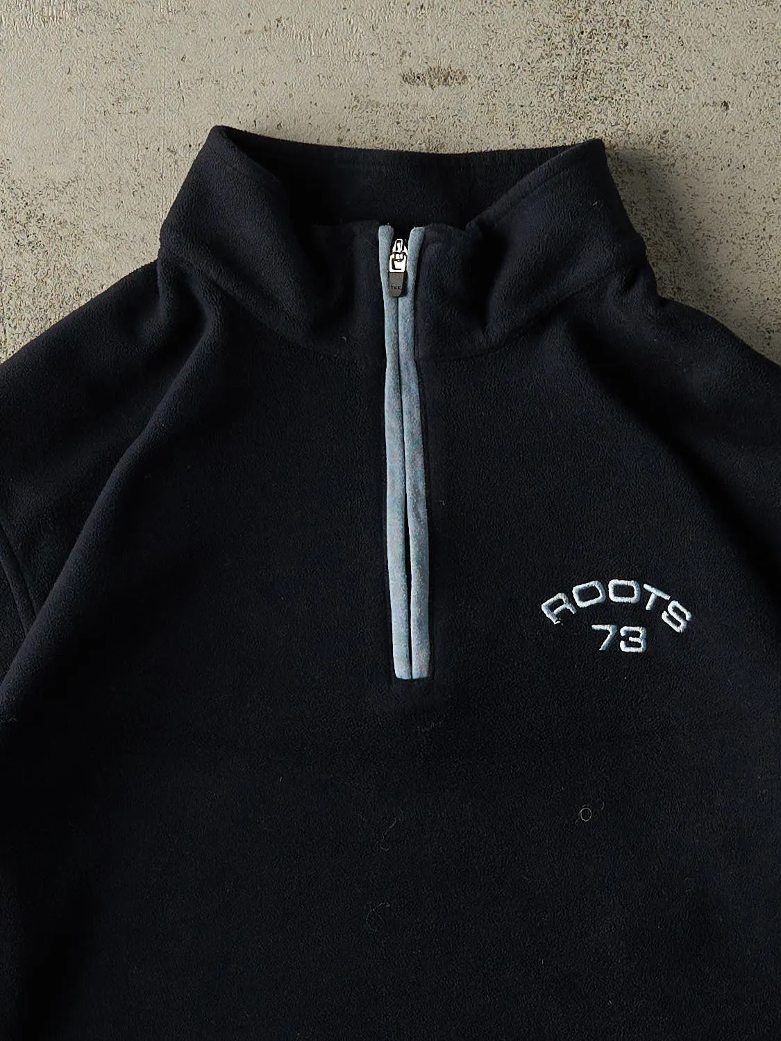 Vintage Y2K Navy Blue Roots Embroidered Fleece Quarter Zip Sweater (M/L) sold by Rebalance Vintage product image thumbnail 2