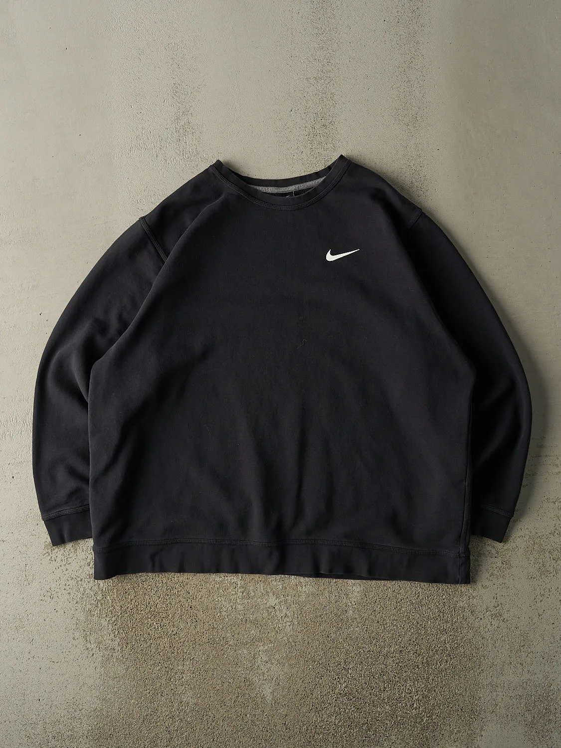 Vintage Y2K Black Nike Crewneck (XXL/XXXL) sold by Rebalance Vintage