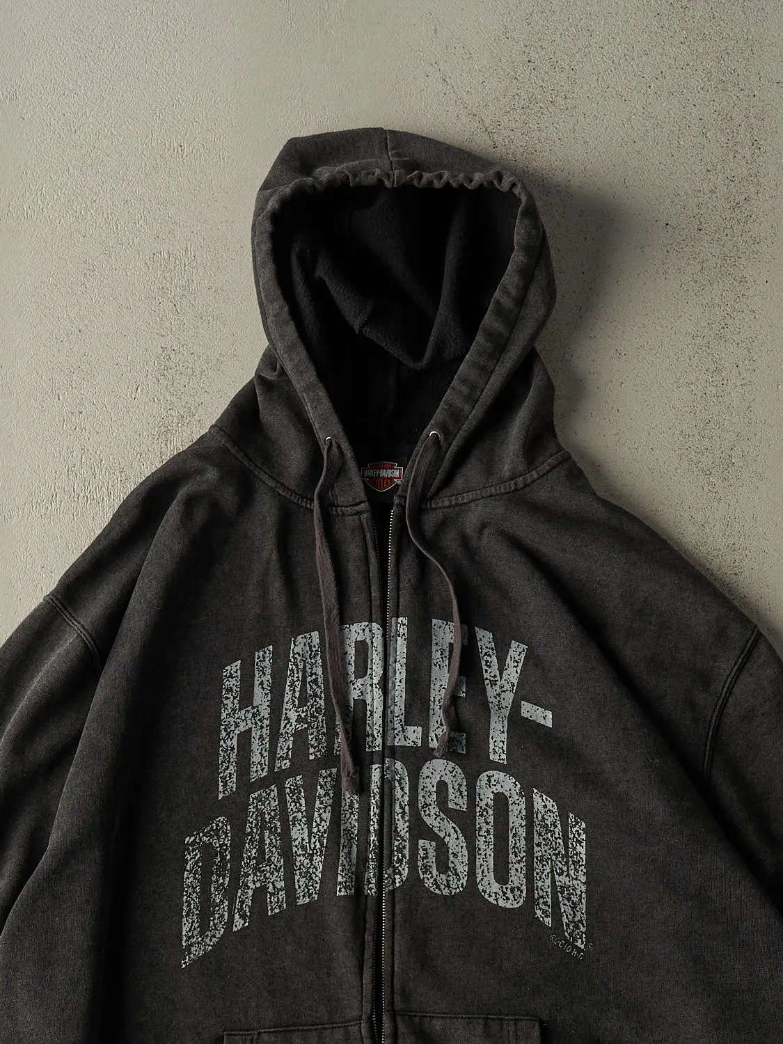 Vintage 10' Charcoal Grey Harley Davidson Zip Up Hoodie (XXXL) sold by Rebalance Vintage product image thumbnail 3