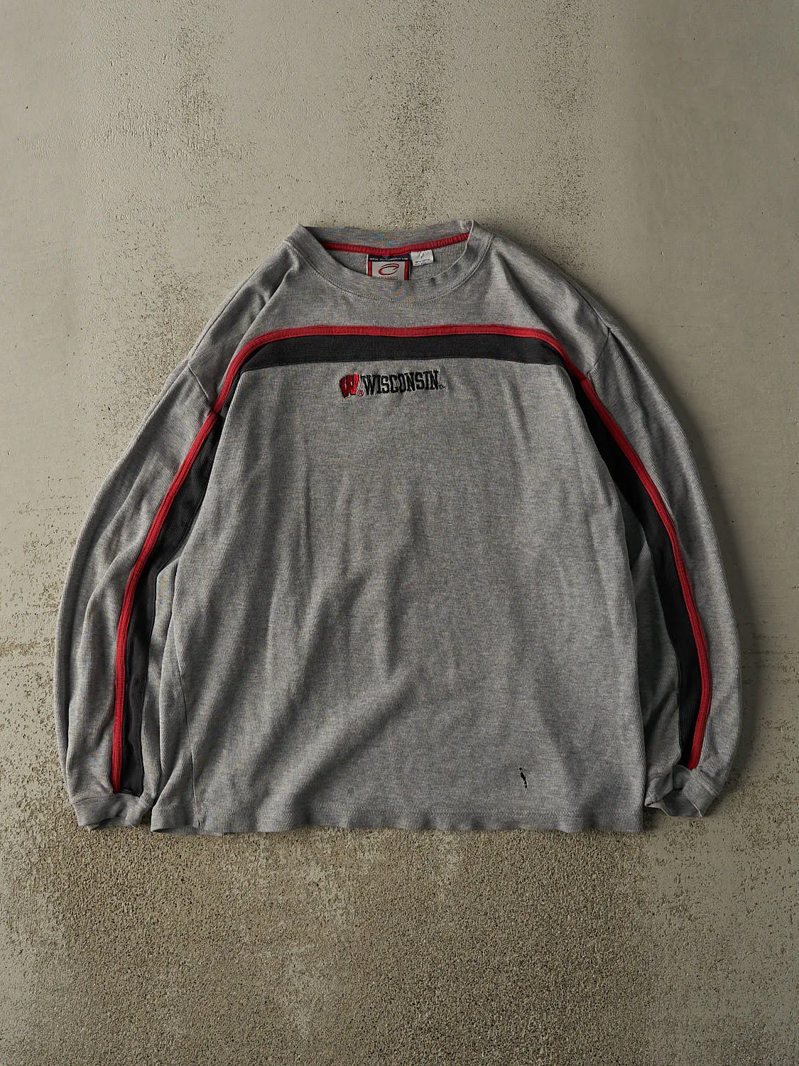 Vintage Y2K Grey University of Wisconsin Embroidered Long Sleeve (L) sold by Rebalance Vintage