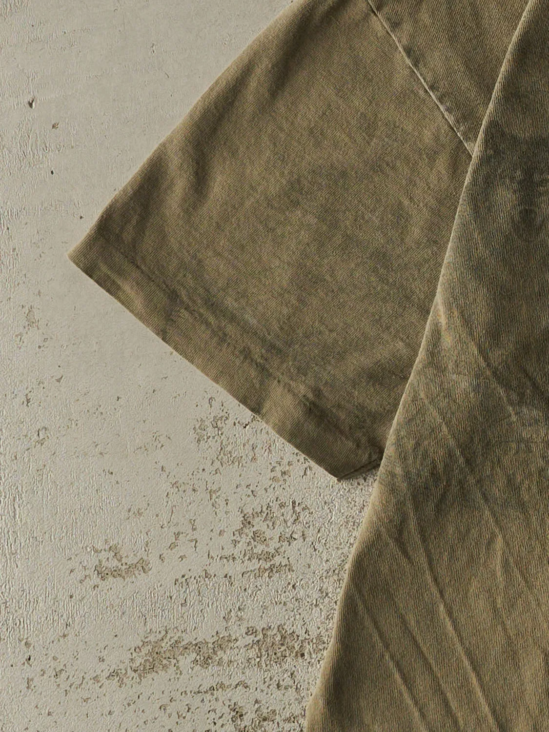 Vintage 90s Sun Faded Green Northern Elements Wolf Tee (L) sold by Rebalance Vintage product image thumbnail 3