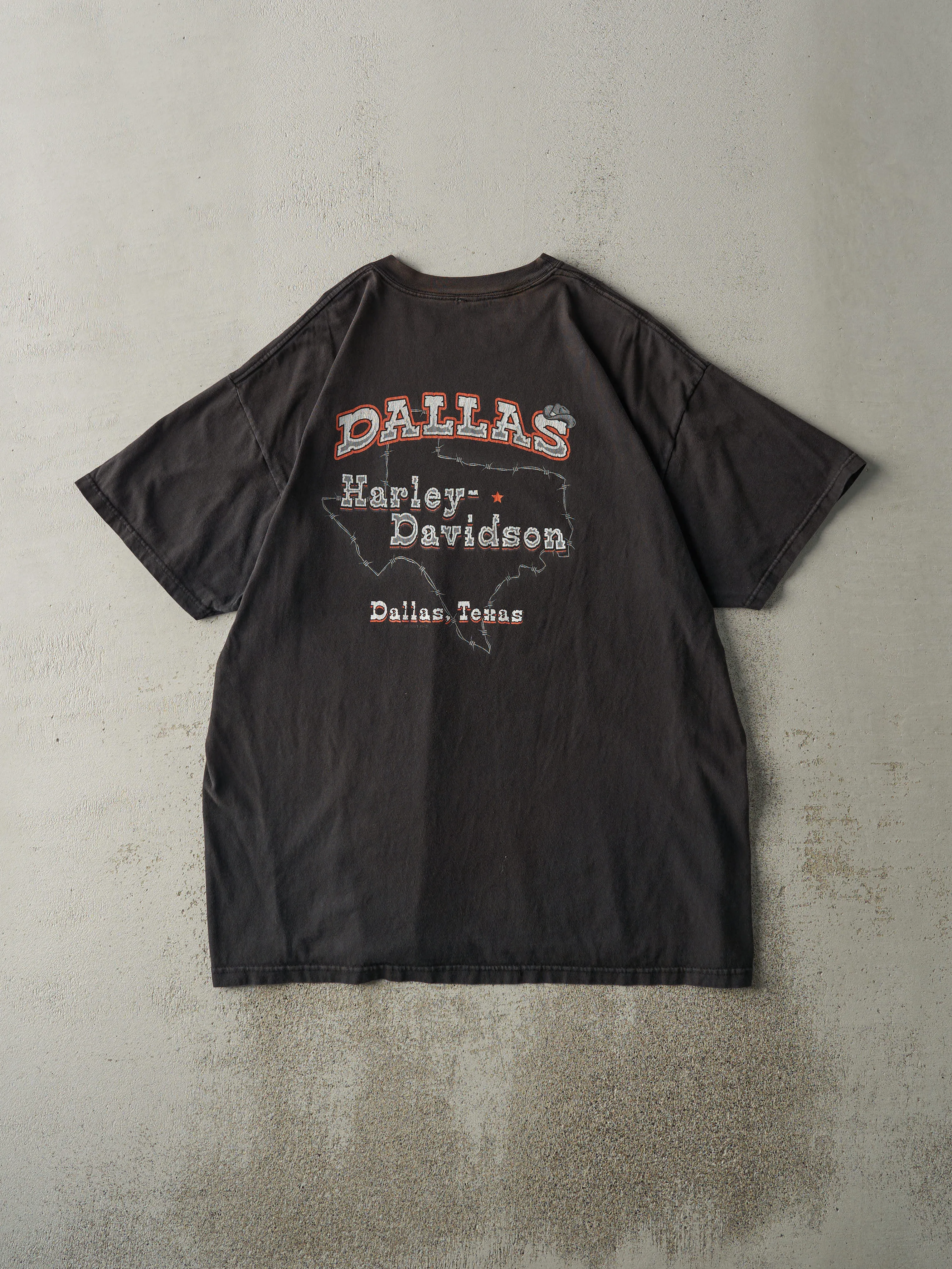Vintage 07' Black Dallas, Texas Harley Davidson Tee (L/XL) sold by Rebalance Vintage product image thumbnail 2
