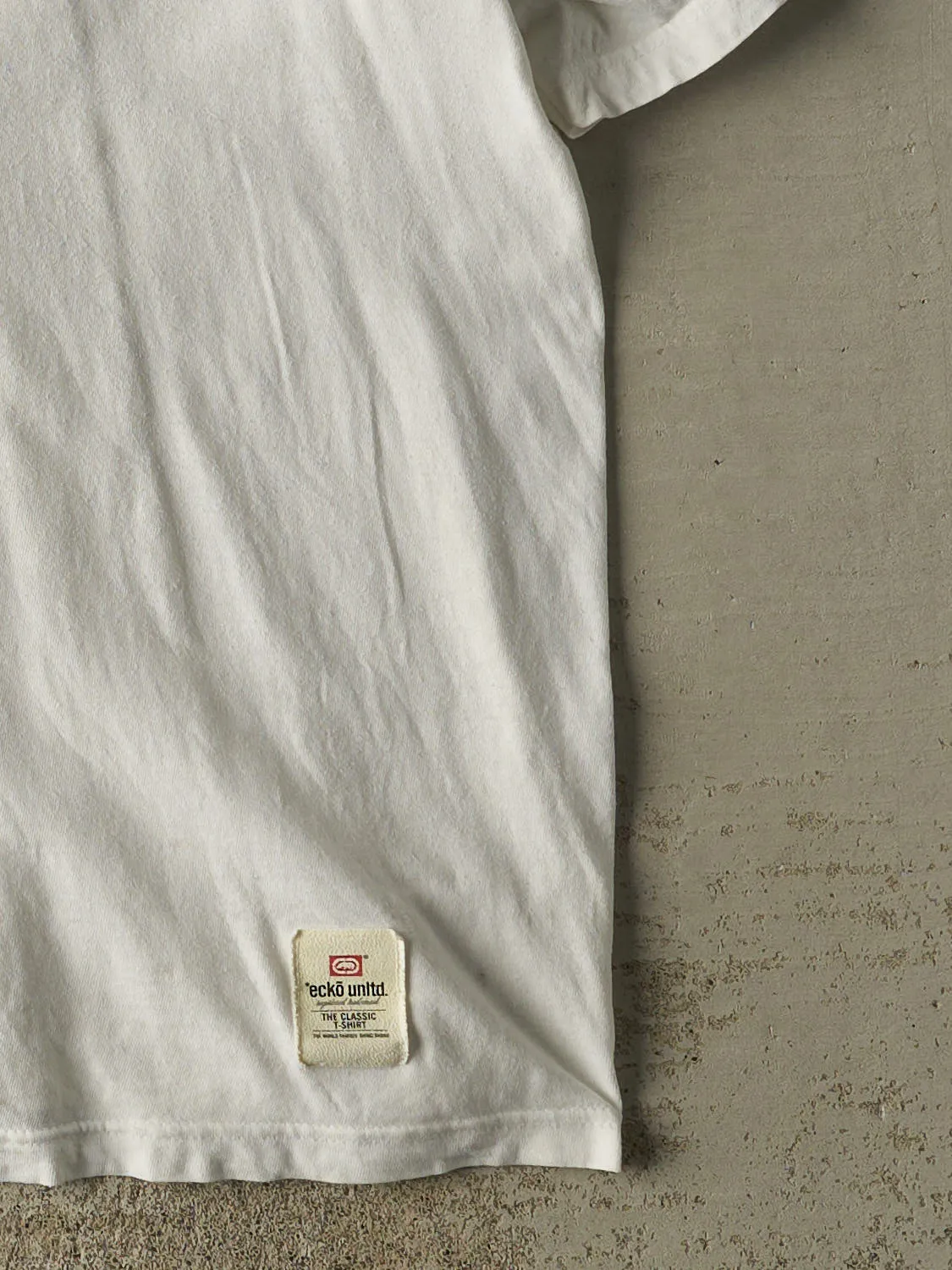 Vintage Y2K White Ecko Unltd Tee (XXL) sold by Rebalance Vintage product image thumbnail 3
