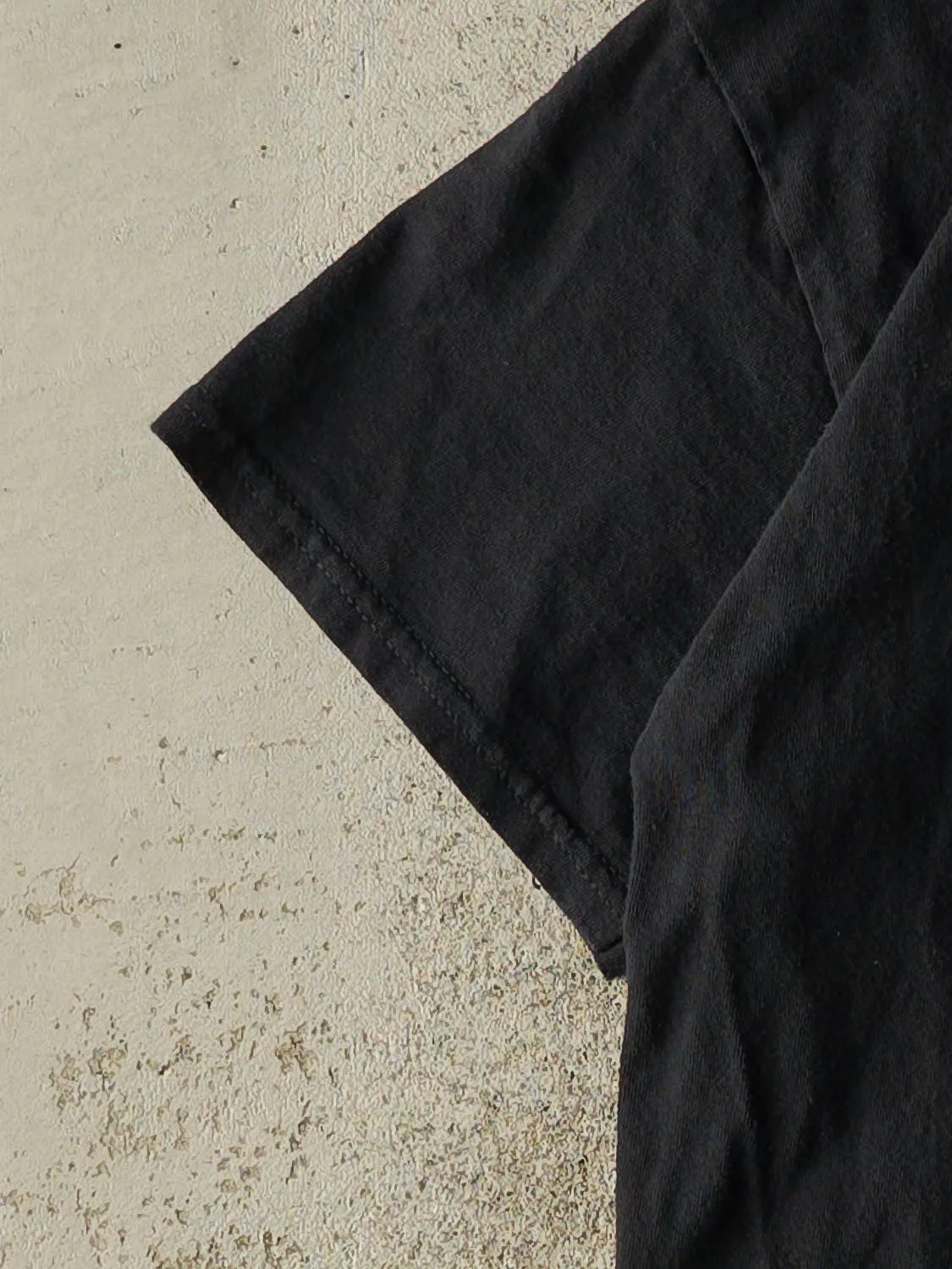 Vintage Y2K Black "I Love Hot Mom's" Slogan Tee (S) sold by Rebalance Vintage product image thumbnail 3