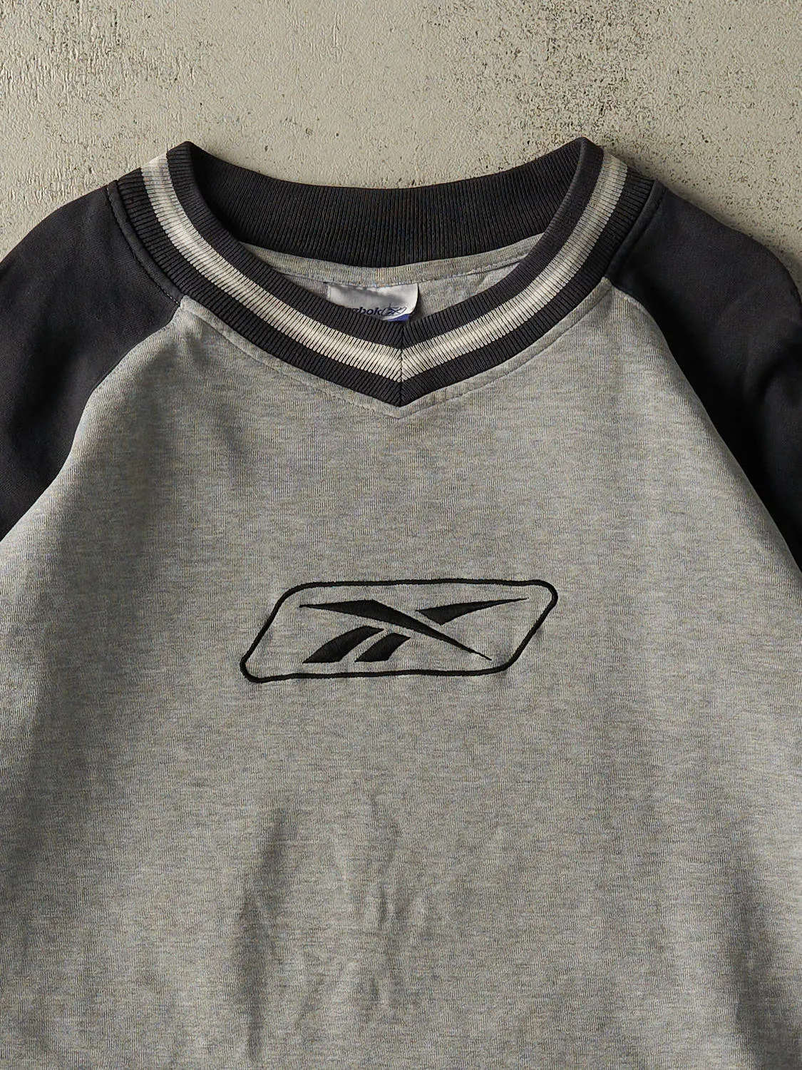 Vintage 90s Grey & Black Reebok Embroidered Crewneck (XL/XXL) sold by Rebalance Vintage product image thumbnail 3
