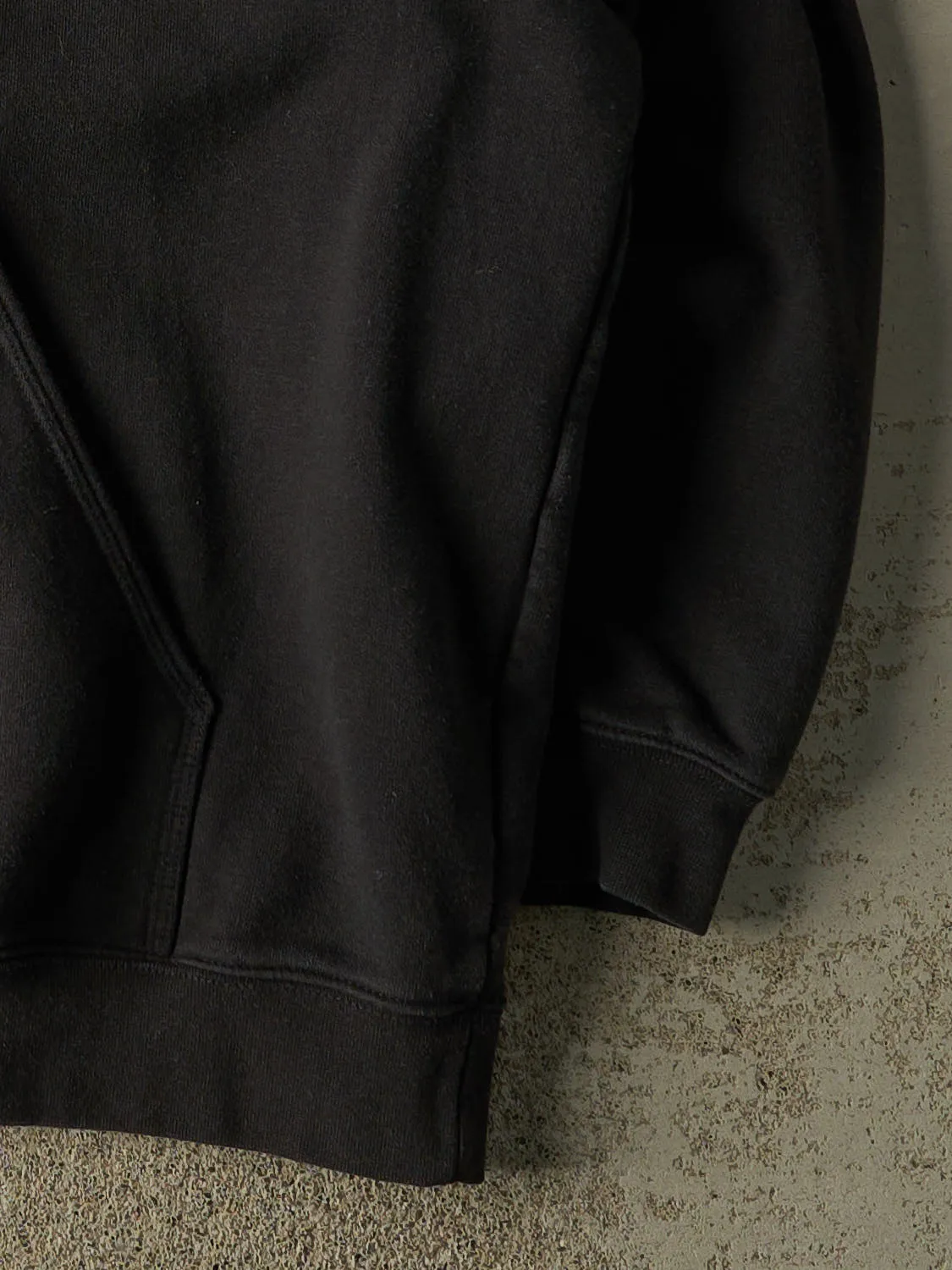 Vintage Y2K Black Carhartt Hoodie (XXL) sold by Rebalance Vintage product image thumbnail 4