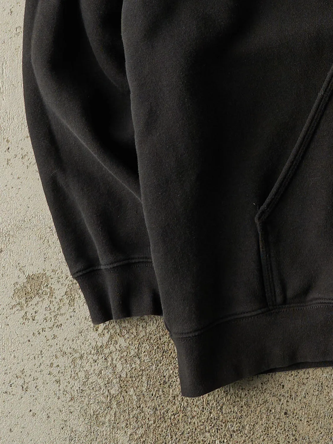 Vintage Y2K Black Carhartt Hoodie (XXL) sold by Rebalance Vintage product image thumbnail 3