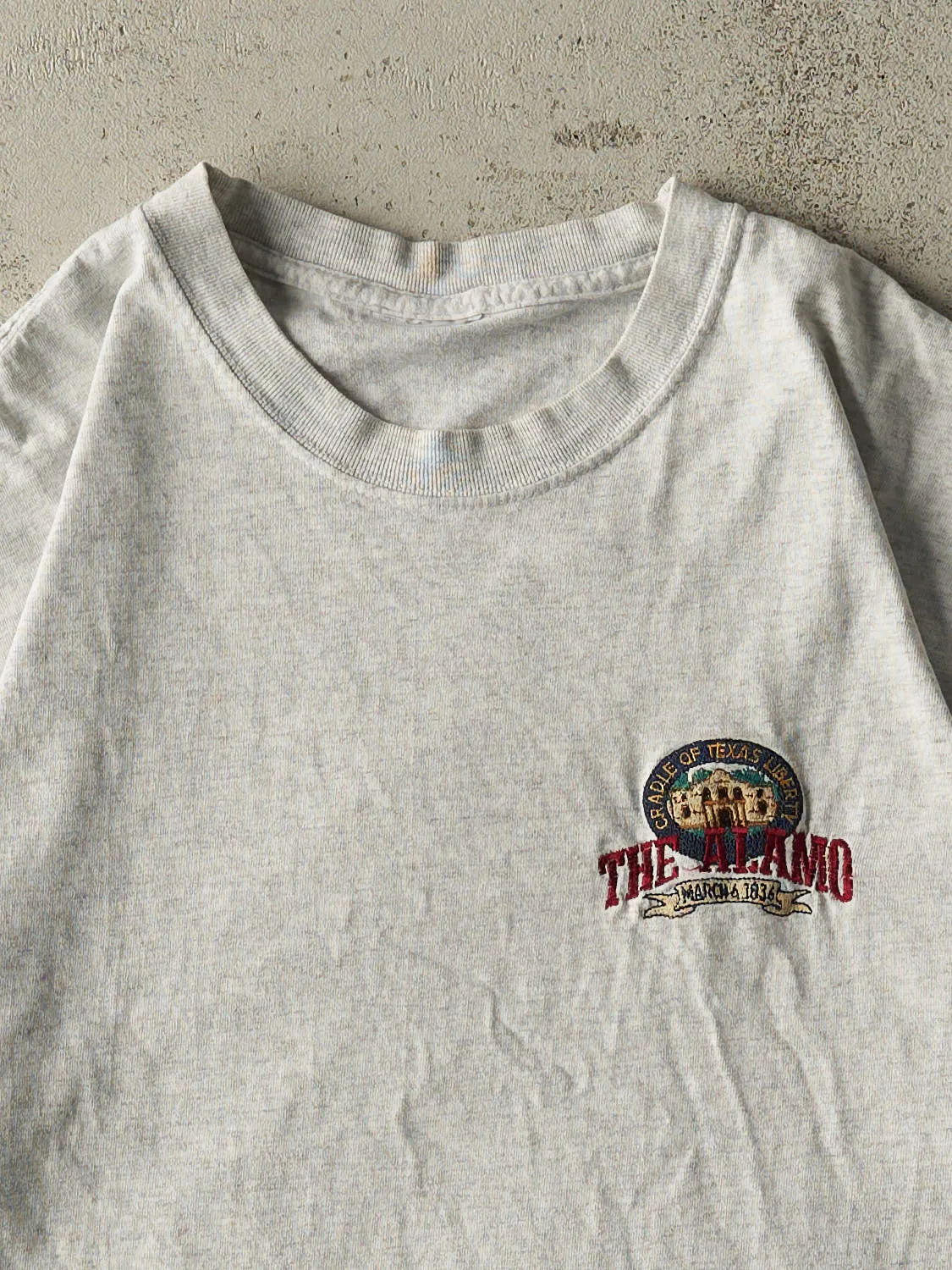 Vintage 90s Heather Grey The Alamo Embroidered Tee (M/L) sold by Rebalance Vintage product image thumbnail 2