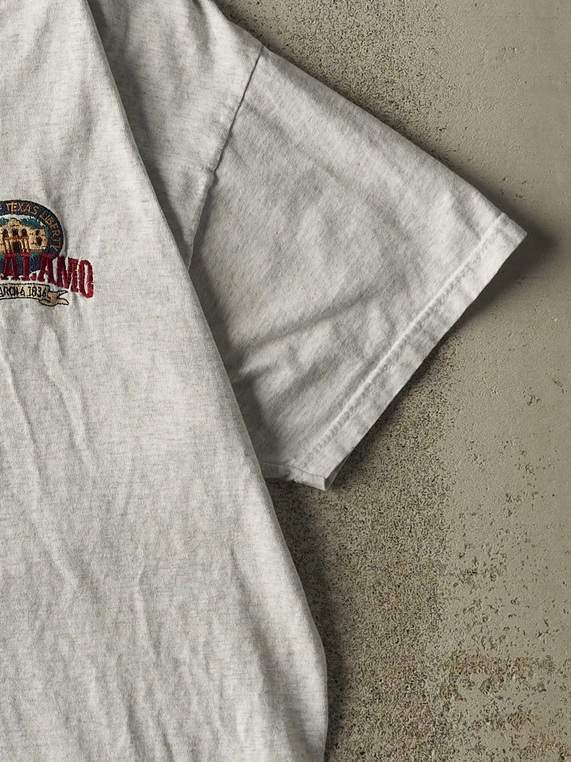 Vintage 90s Heather Grey The Alamo Embroidered Tee (M/L) sold by Rebalance Vintage product image thumbnail 4