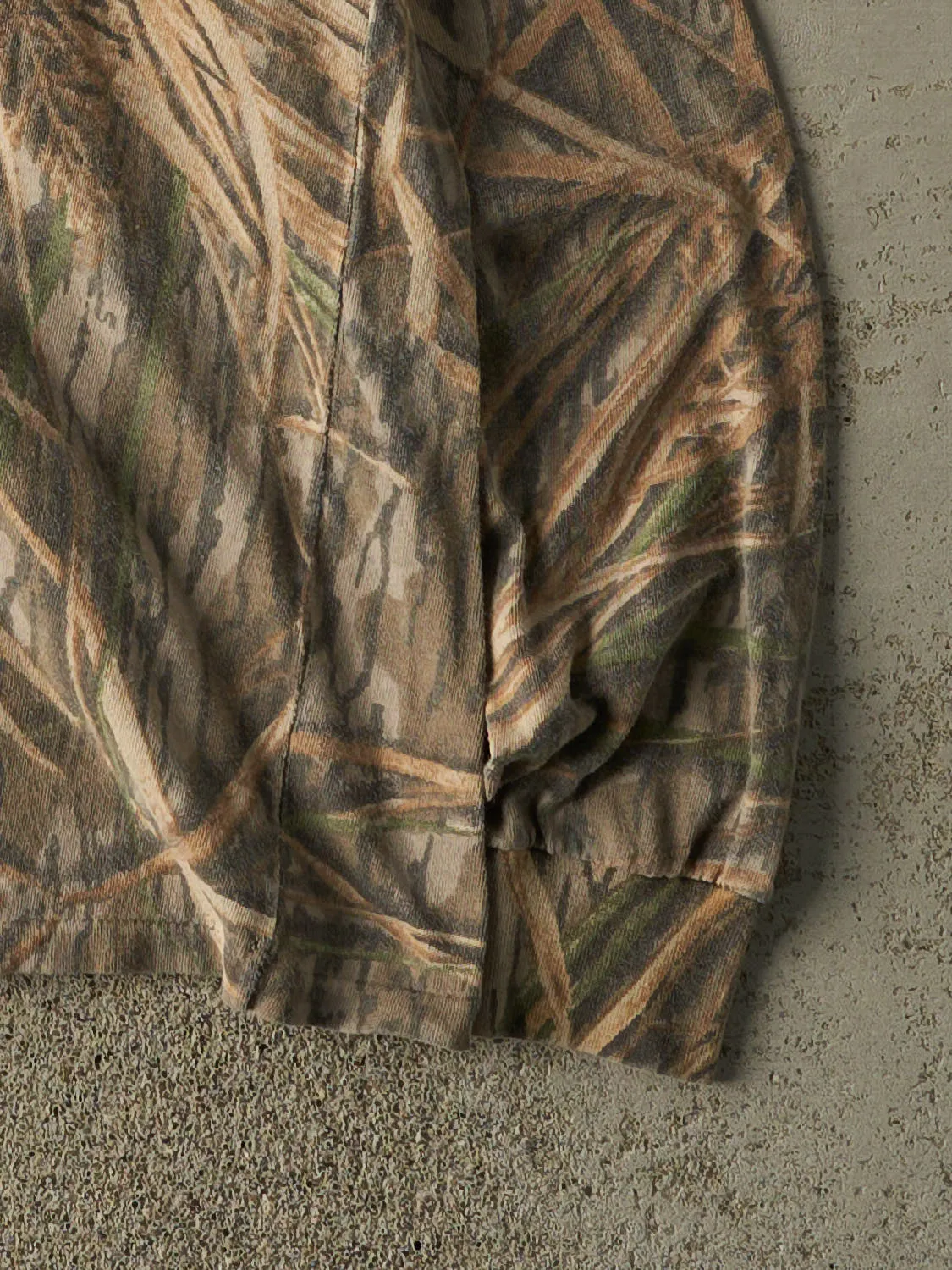 Vintage 90s Camo Mossy Oak Embroidered Pocket Long Sleeve (L) sold by Rebalance Vintage product image thumbnail 4