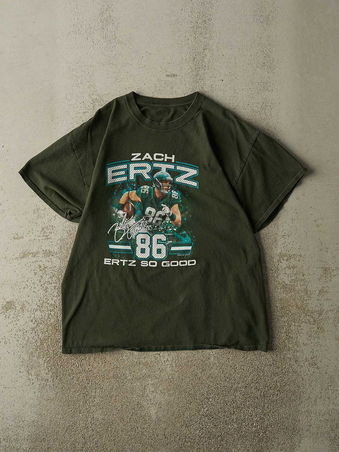 18' Green Philadelphia Eagles Zach Eartz Tee (M/L) sold by Rebalance Vintage