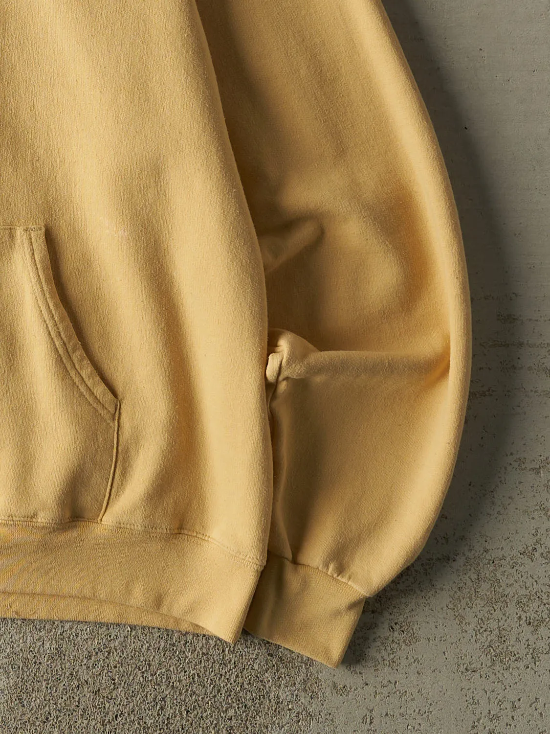 Vintage Y2K Yellow Champion Iowa State Hoodie (M) sold by Rebalance Vintage product image thumbnail 4