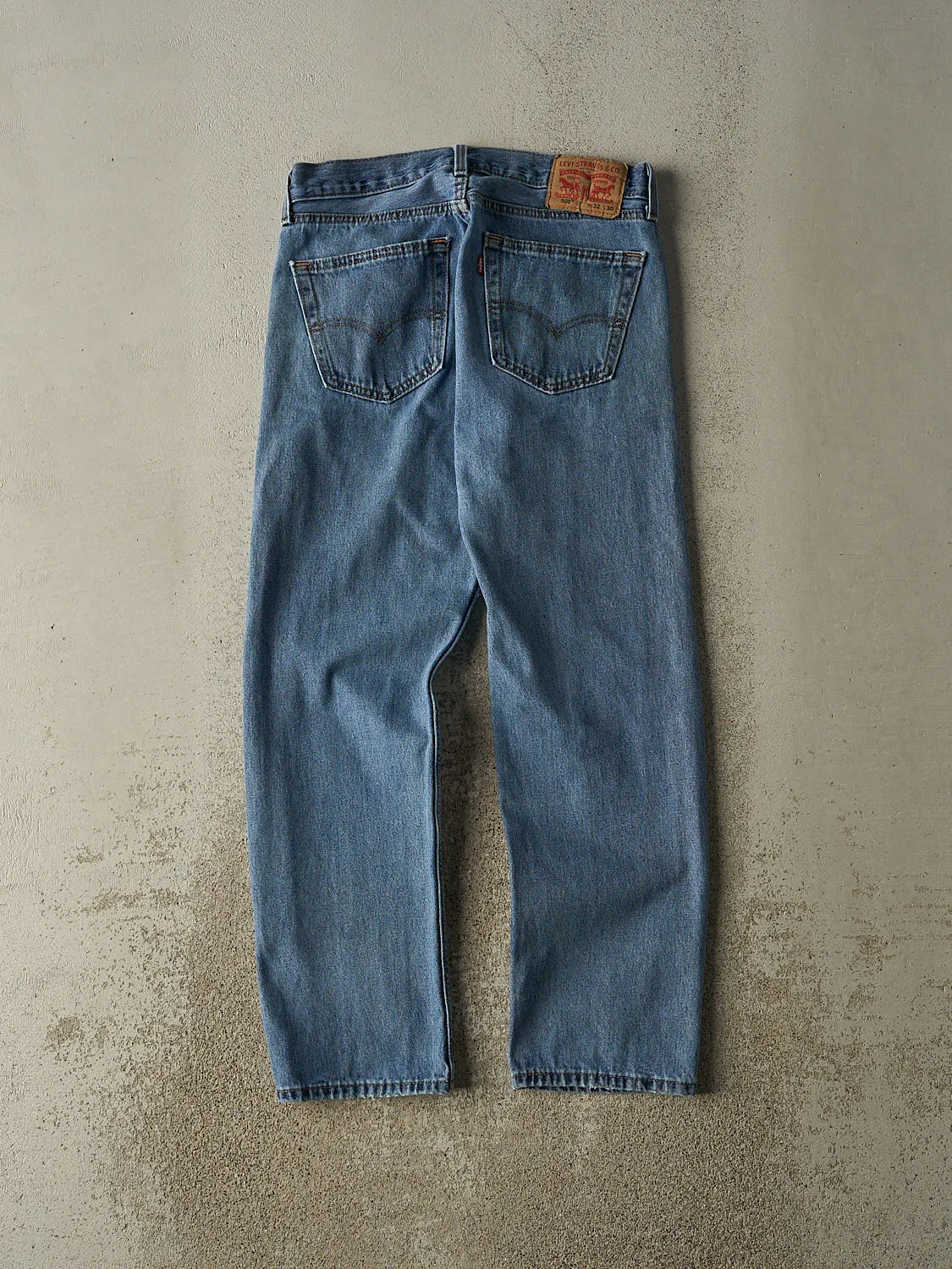 Vintage Y2K Mid Wash Levi's 505 Jeans (31x28.5) sold by Rebalance Vintage product image thumbnail 2