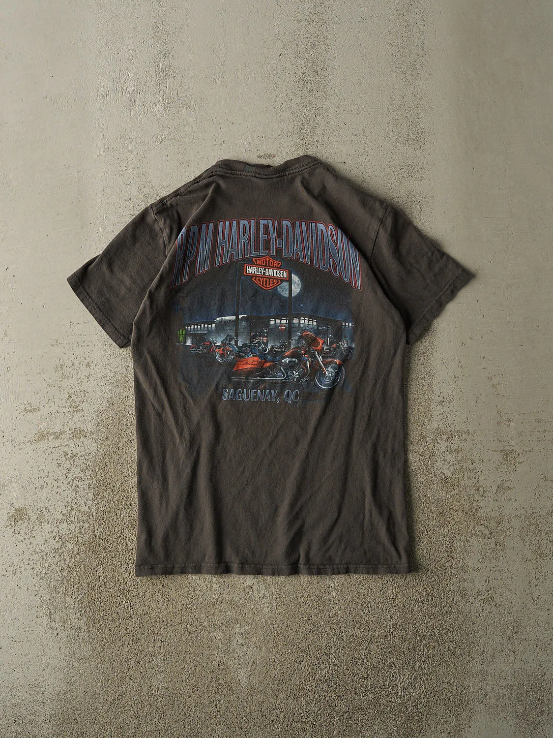 16' Charcoal Grey Harley Davidson Saguenay Quebec Tee (XS/S) sold by Rebalance Vintage product image thumbnail 2