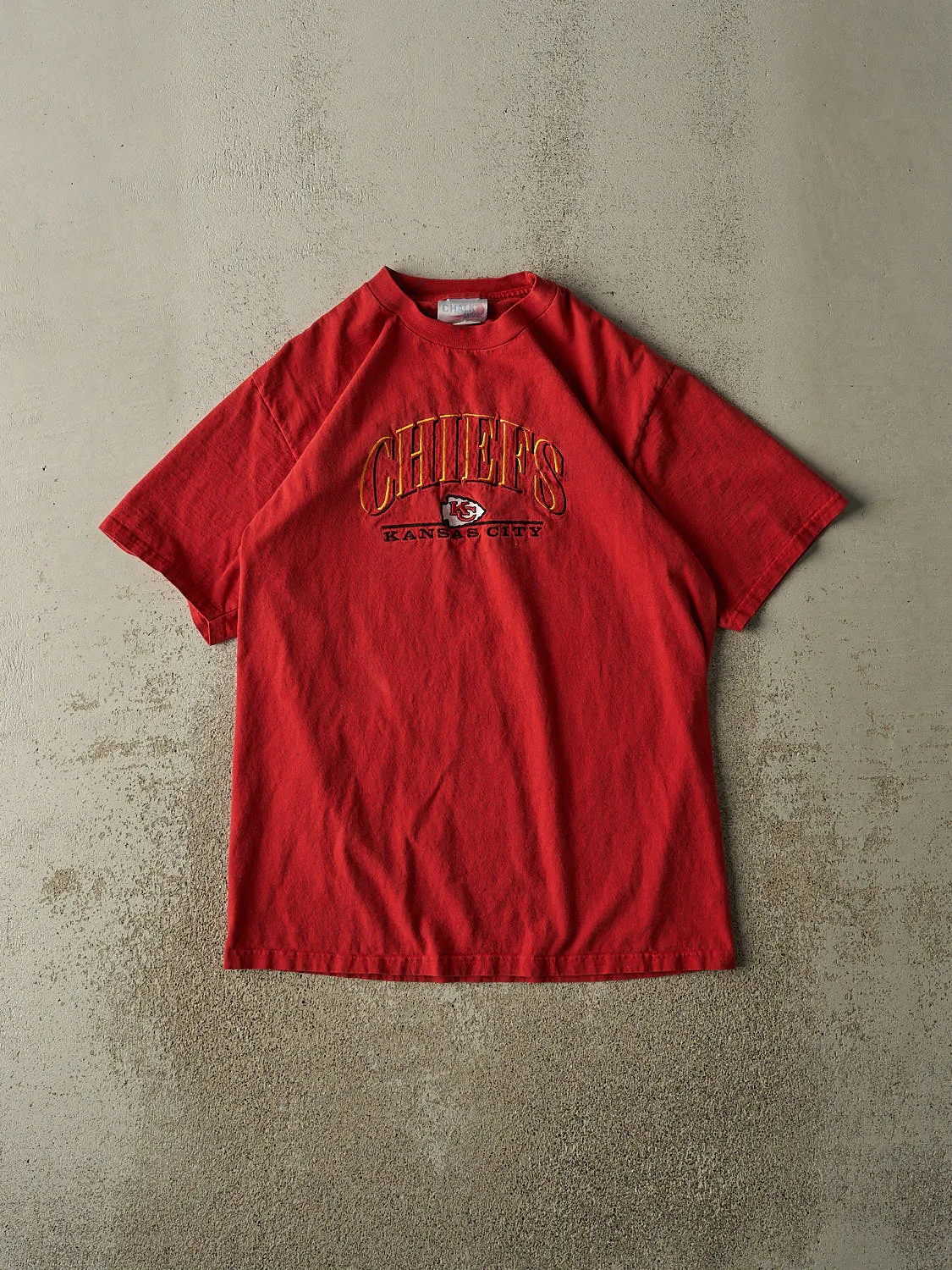 Vintage 90s Red Kansas City Chiefs Tee (S/M) sold by Rebalance Vintage