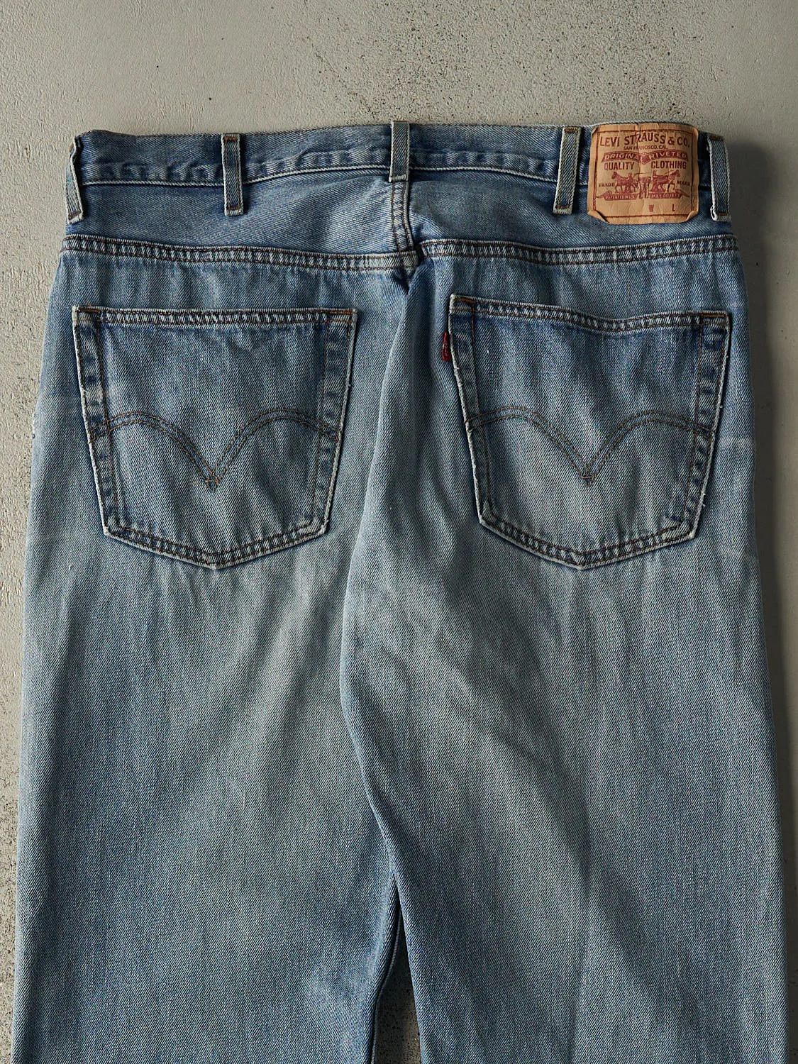 Vintage 90s Light Wash Levi's Jeans (36x32) sold by Rebalance Vintage product image thumbnail 5