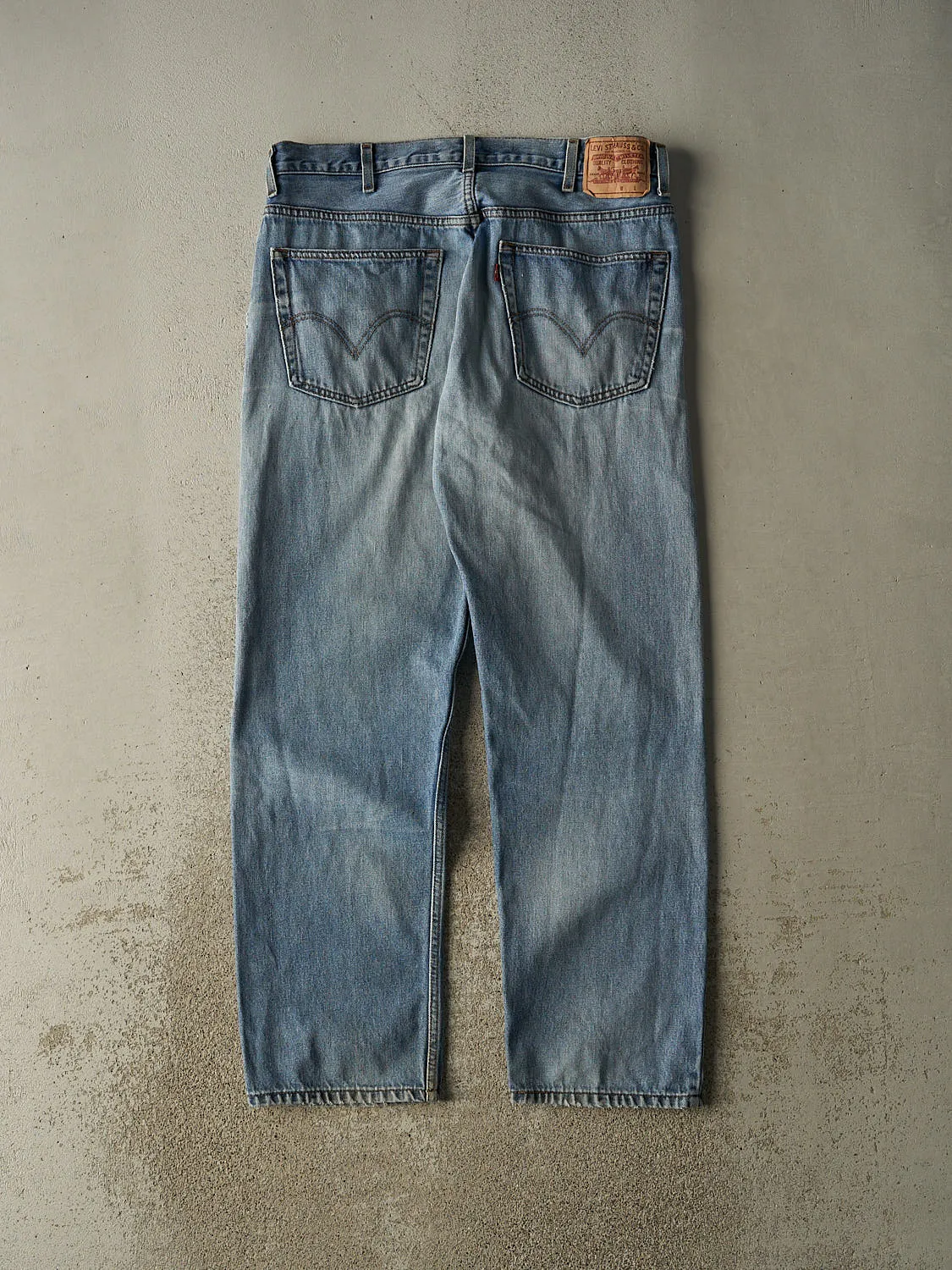 Vintage 90s Light Wash Levi's Jeans (36x32) sold by Rebalance Vintage product image thumbnail 3