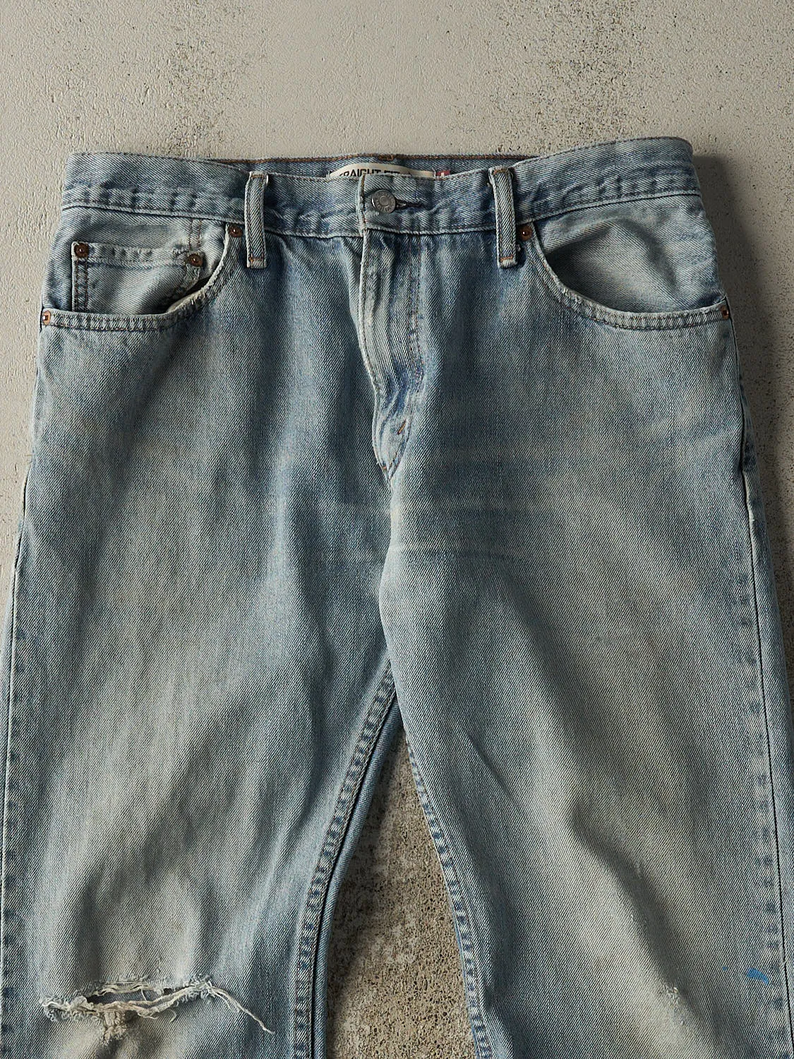 Vintage 90s Light Wash Levi's 505 Jeans (33x29) sold by Rebalance Vintage product image thumbnail 4