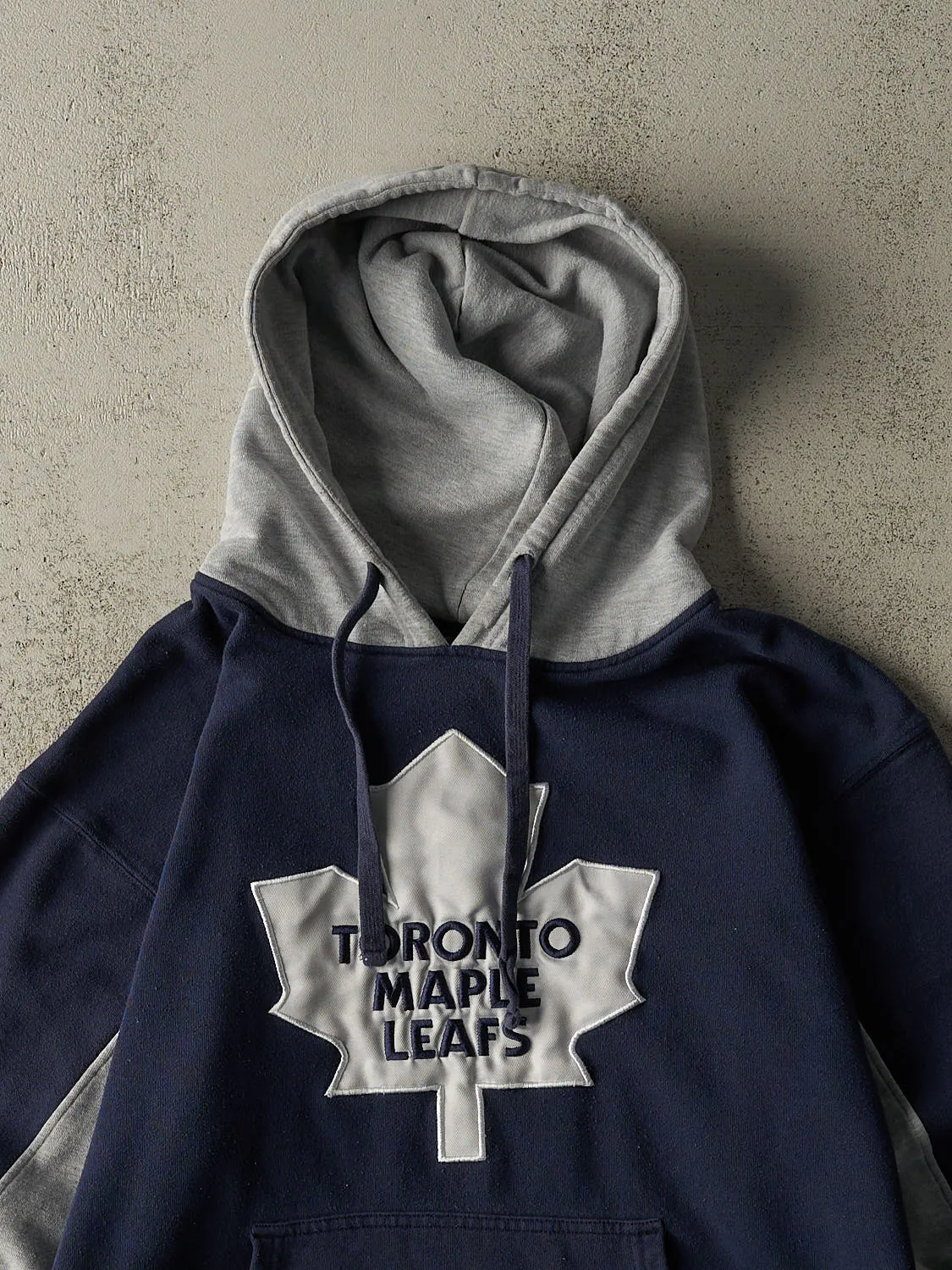 Vintage Y2K Navy Blue Toronto Maple Leafs Hoodie (M) sold by Rebalance Vintage product image thumbnail 2