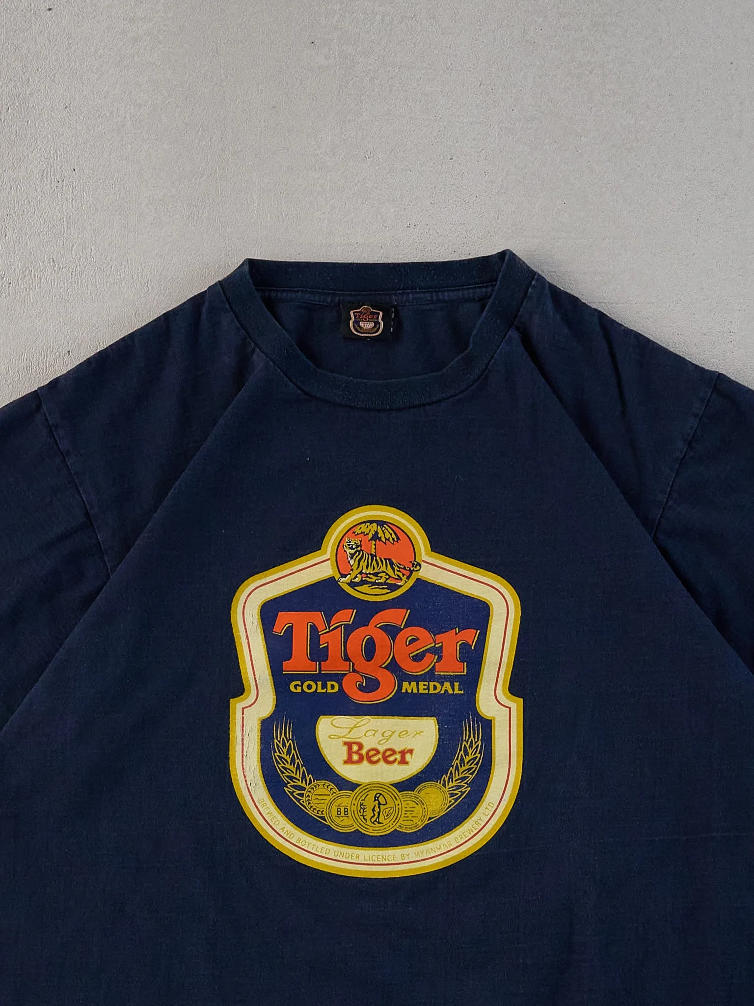 Vintage 90s Black Tiger Gold Medal Lager Beer Graphic Tee (M) sold by Rebalance Vintage product image thumbnail 2