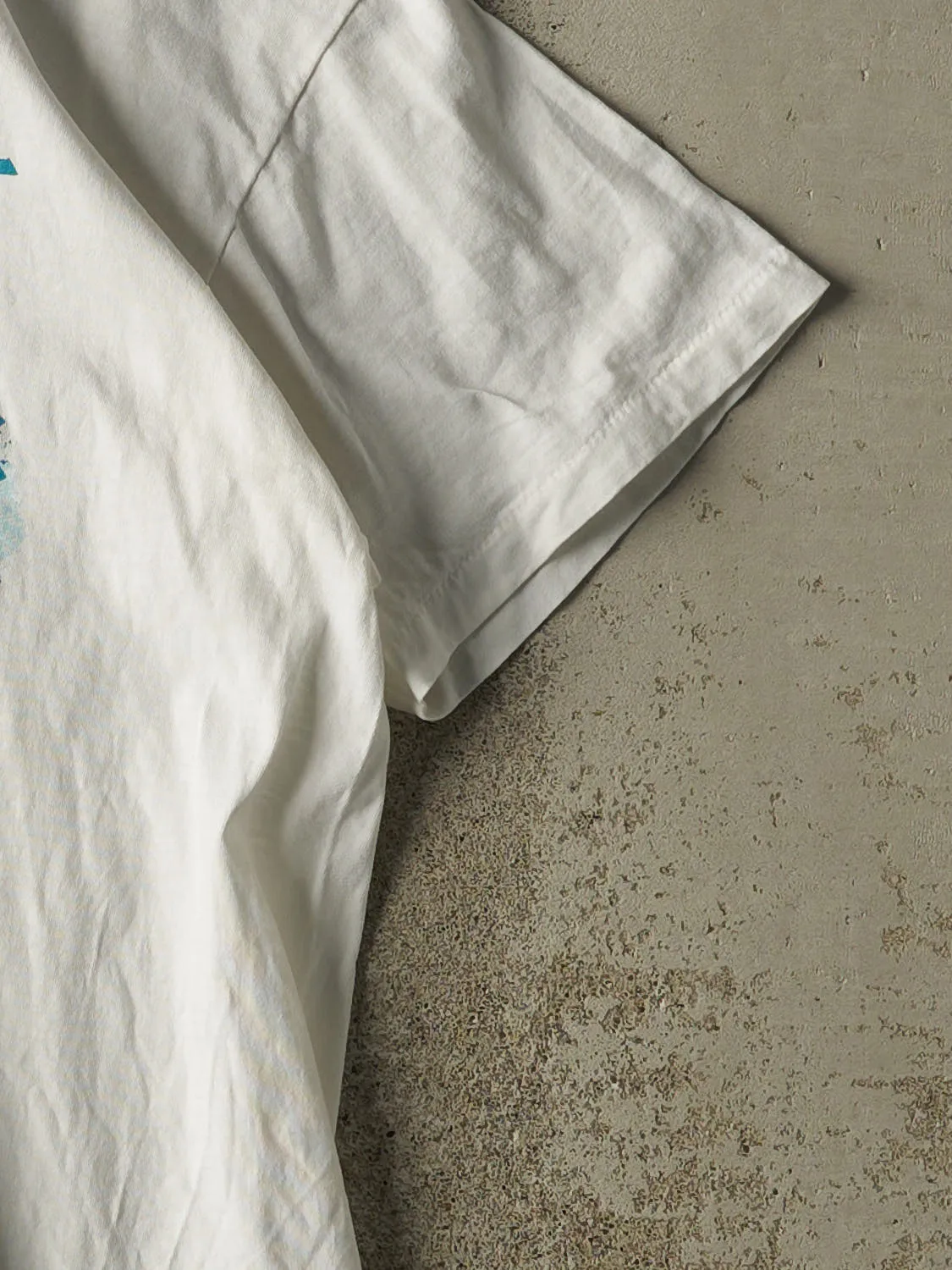 Vintage 80s White Molson Dry Tee (L) sold by Rebalance Vintage product image thumbnail 4