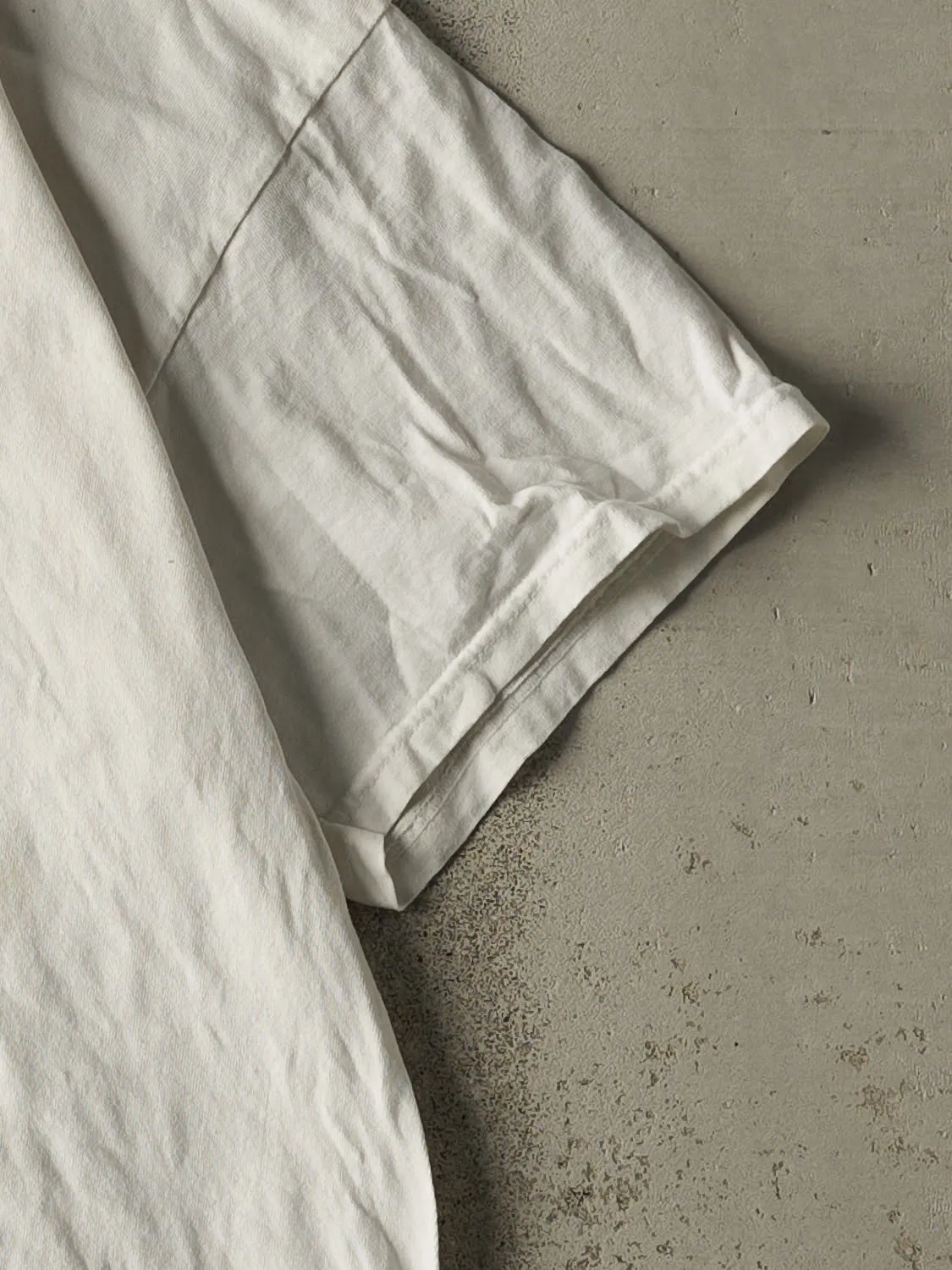 Vintage Y2K White Cleveland Browns Tee (L) sold by Rebalance Vintage product image thumbnail 4